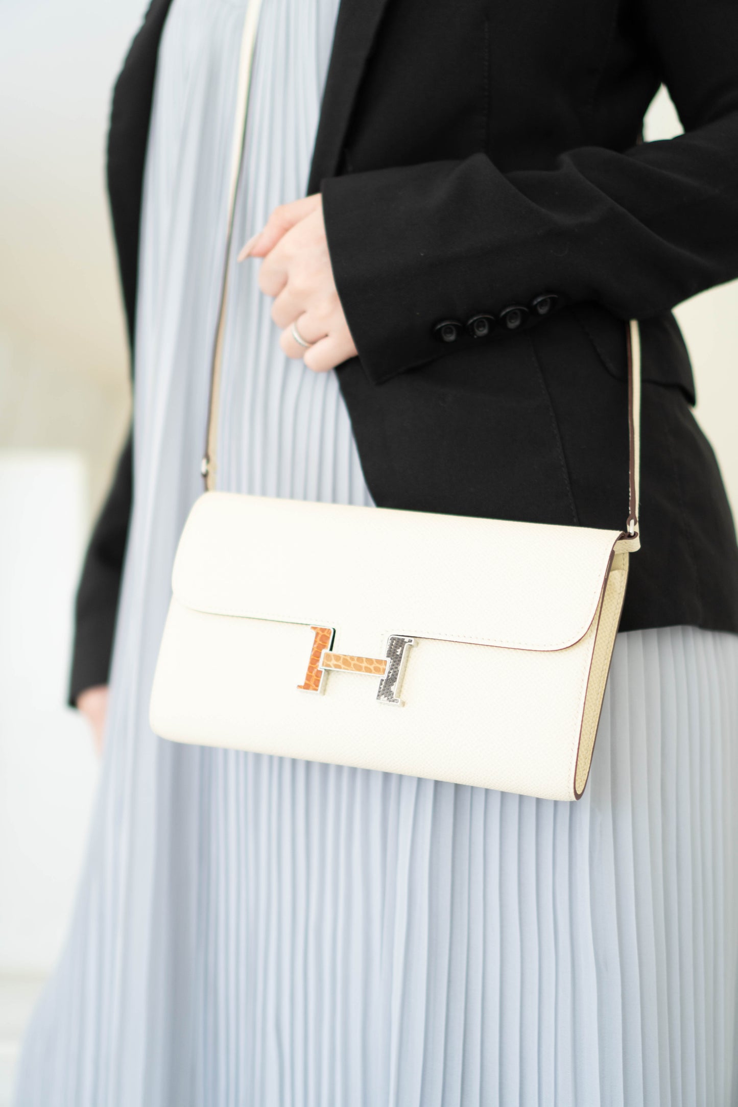 Constanc Wallet To Go with Touch of Exotic Nata Epsom Leather with Palladium Hardware