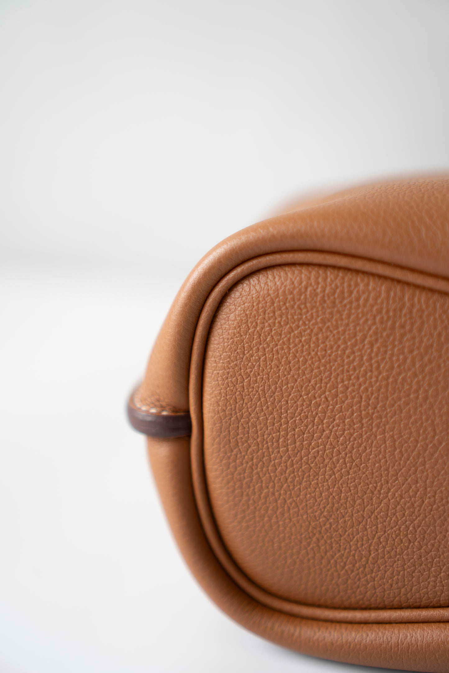 So Kelly Mini – Gold Evercolor Leather with Palladium Hardware (no logo)