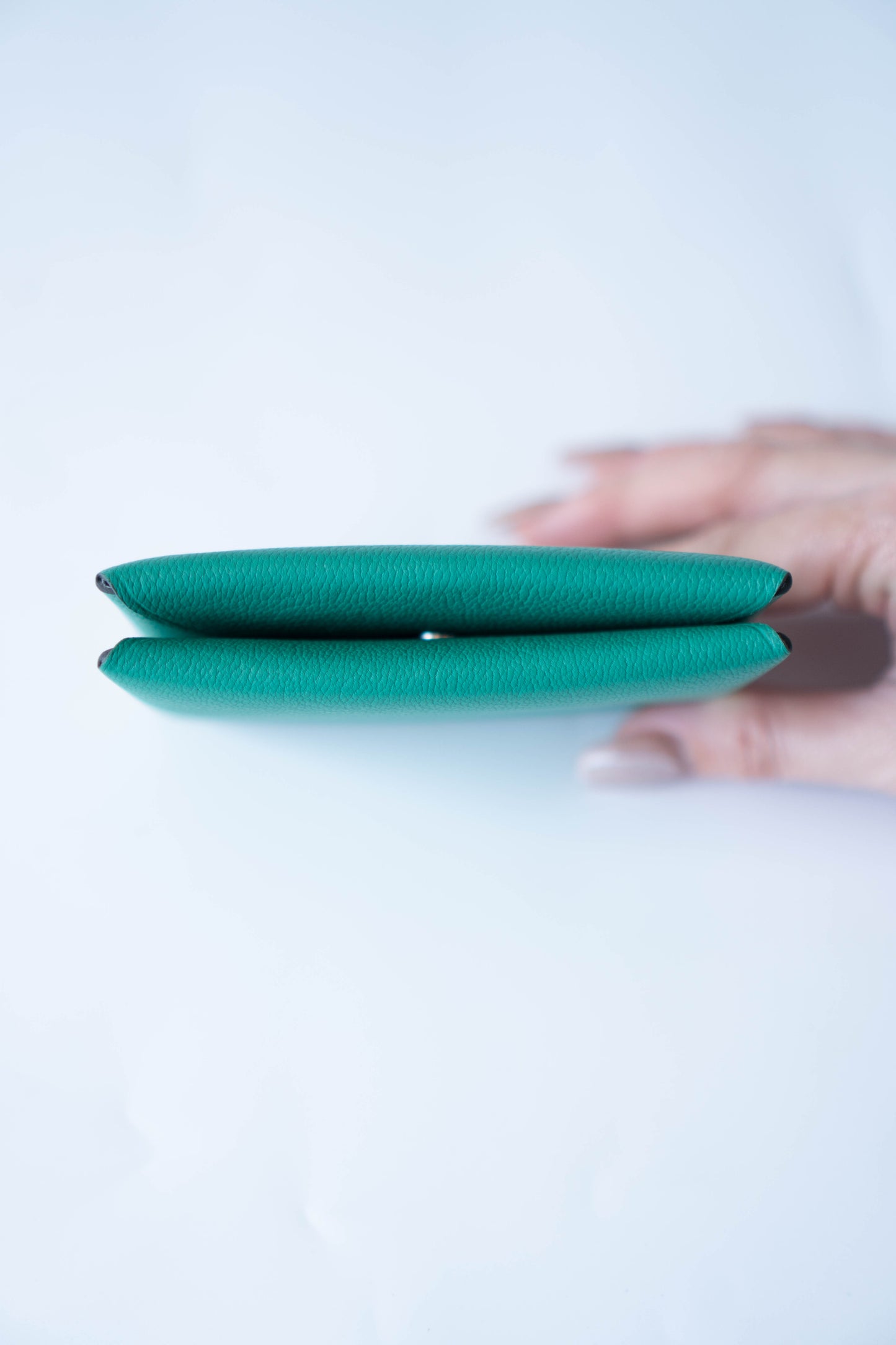 Calvi Duo in Vert Comics Chèvre leather
