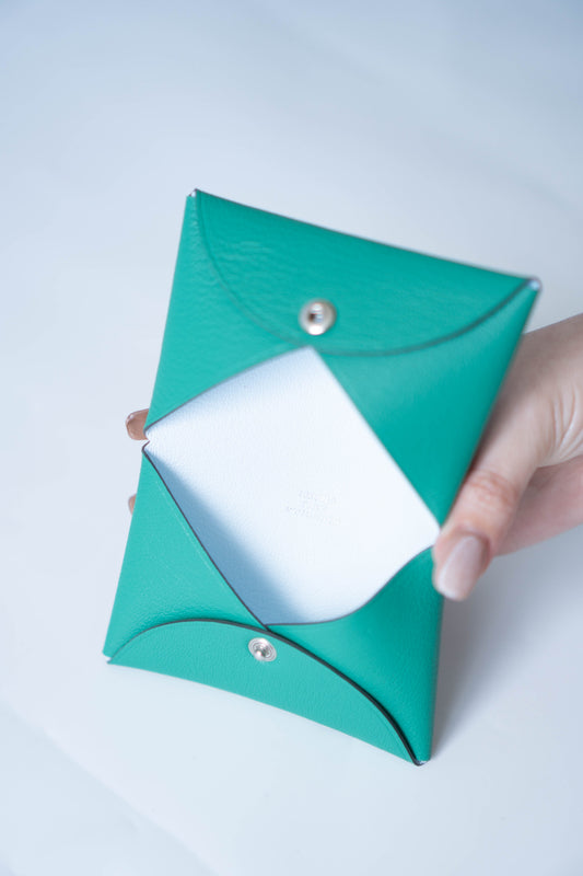 Calvi Duo in Vert Comics Chèvre leather