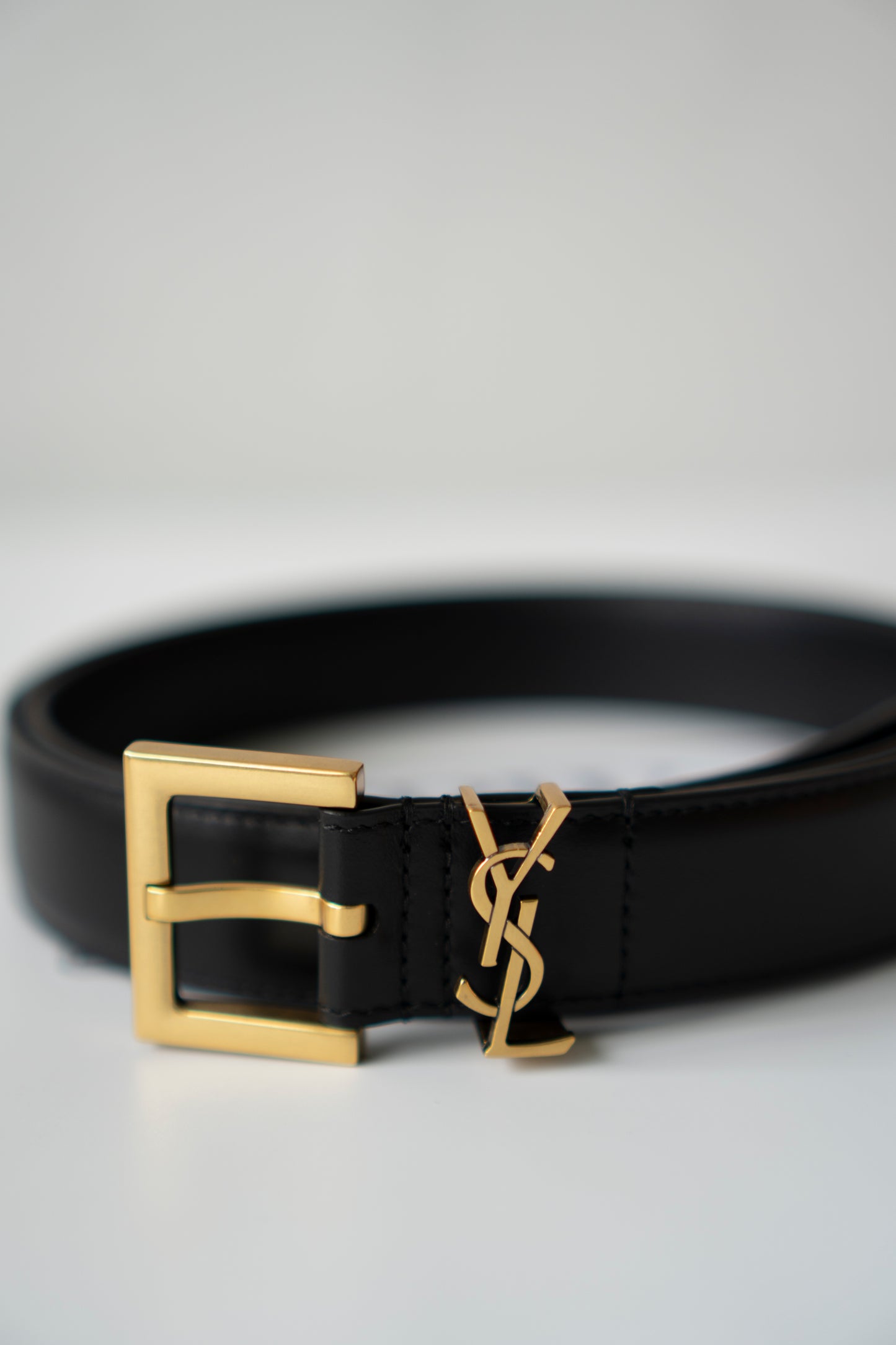 Cassandre Leather Belt – Black with Gold-Tone Buckle
