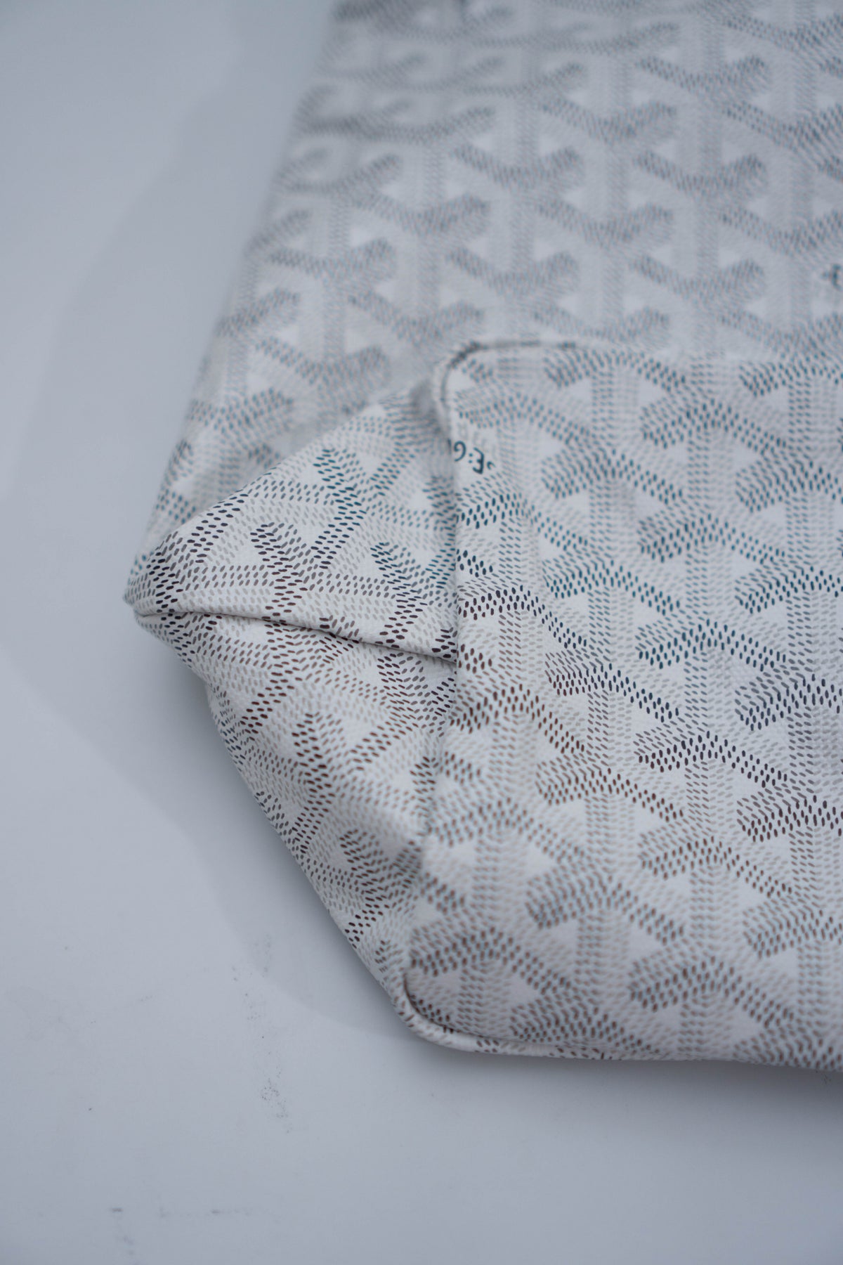 Bohème PM Hobo Bag – White Coated Canvas