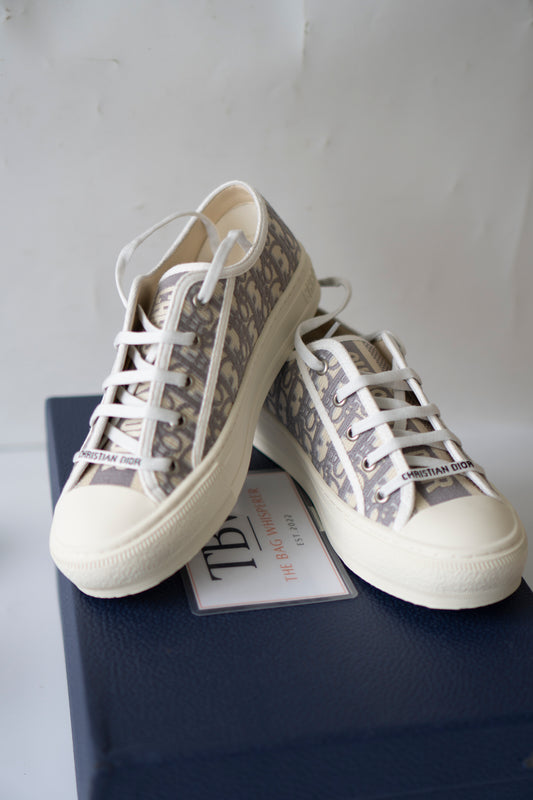 Embroidered Canvas Low-Top Sneakers – Stone Gray