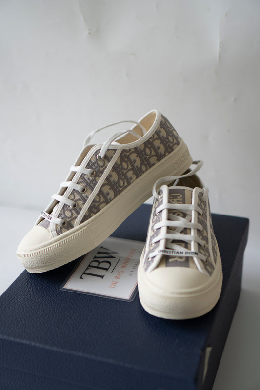 Embroidered Canvas Low-Top Sneakers – Stone Gray