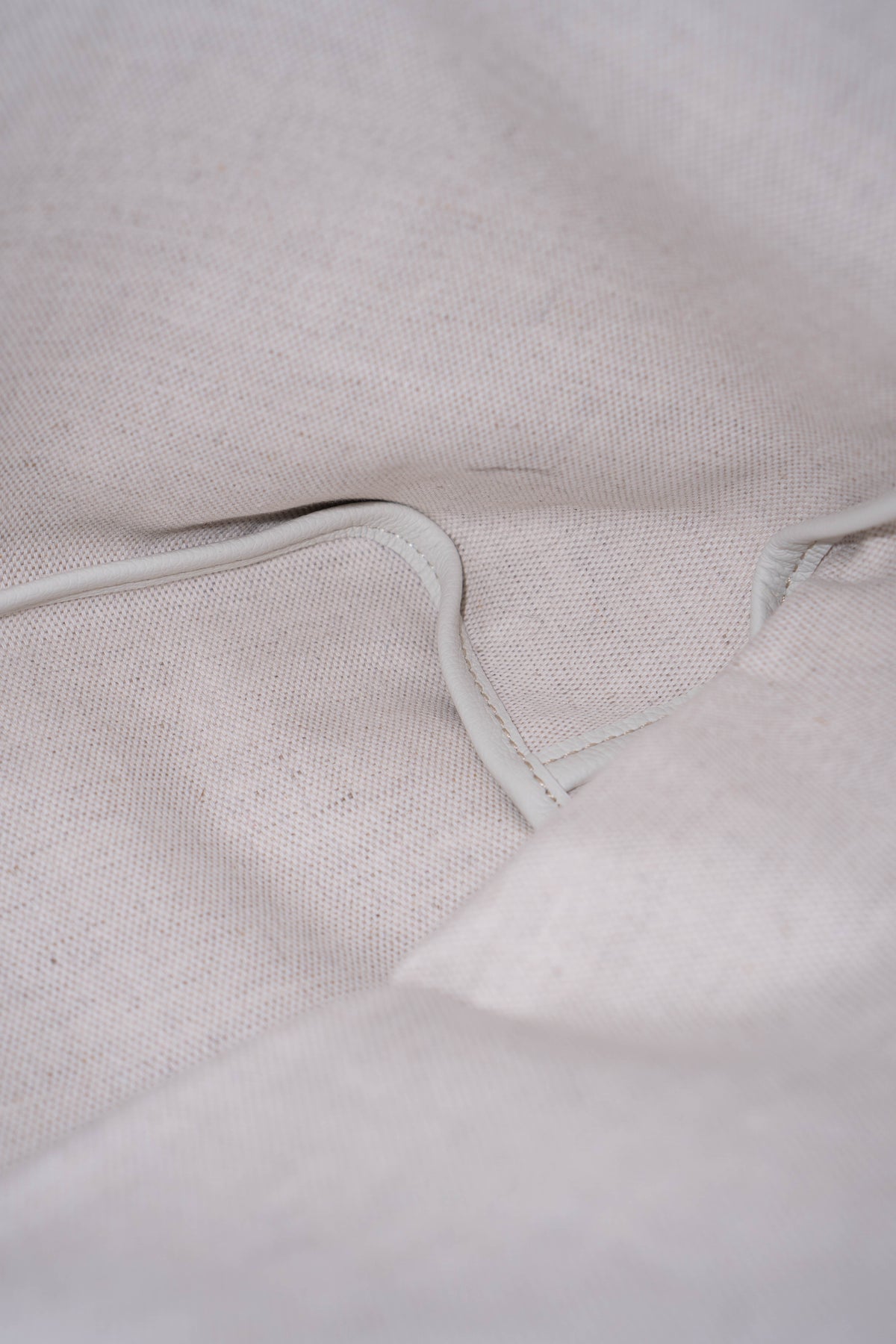 Bohème PM Hobo Bag – White Coated Canvas