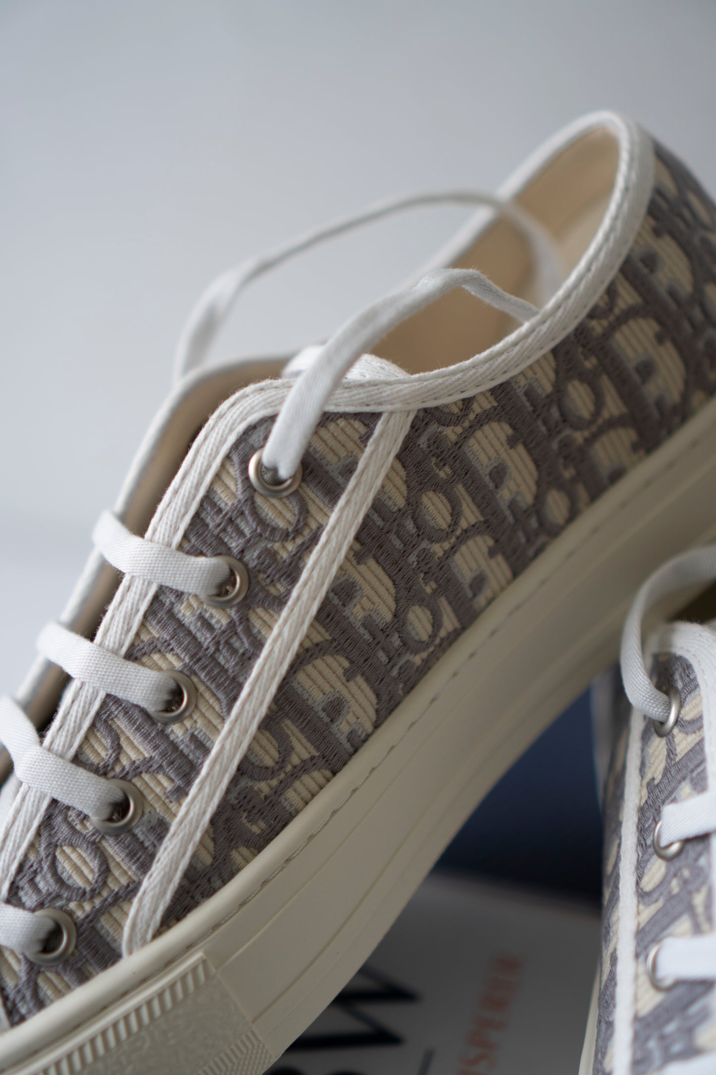 Embroidered Canvas Low-Top Sneakers – Stone Gray