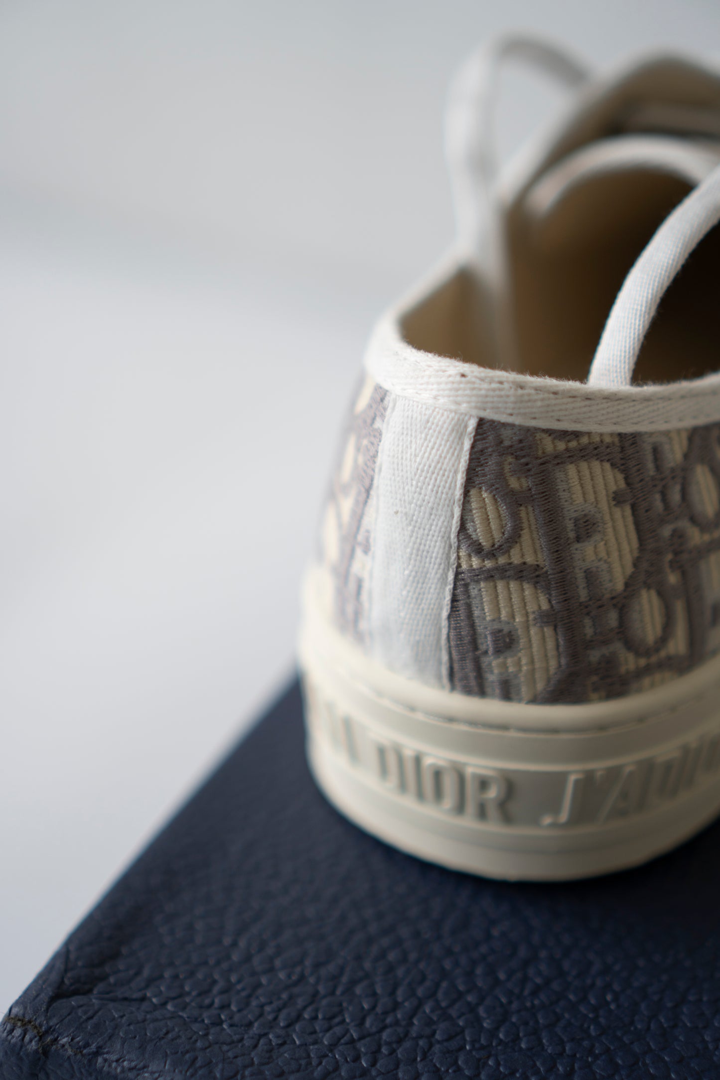 Embroidered Canvas Low-Top Sneakers – Stone Gray