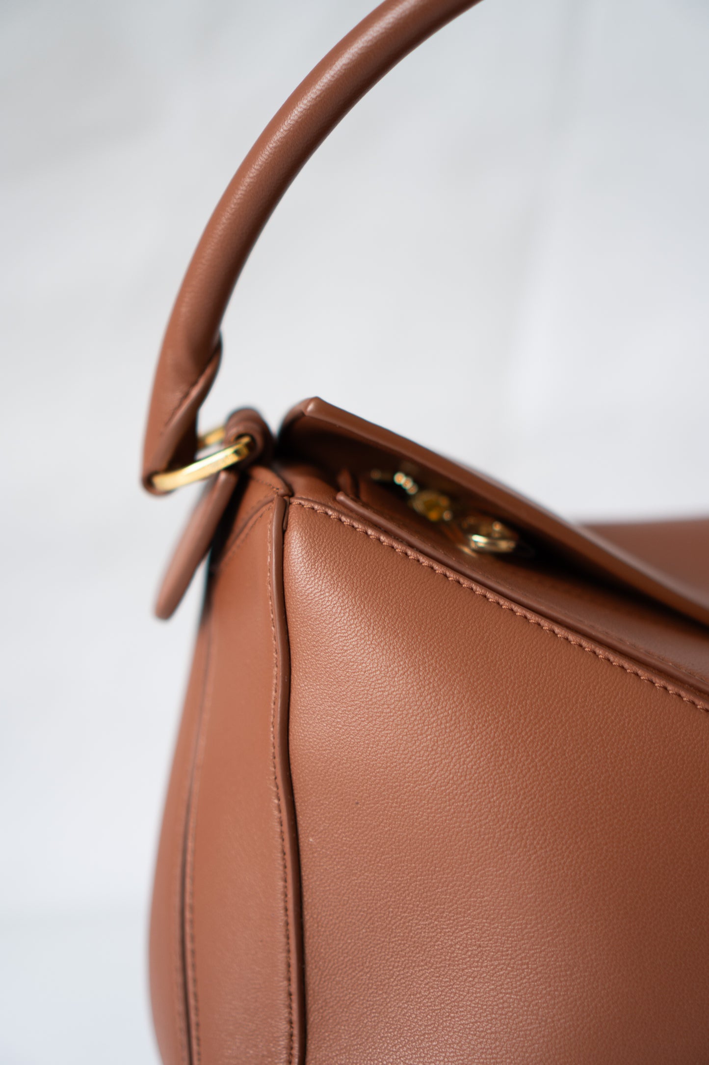 Featherlight Puzzle Bag in Medium Size – Pecan Nappa Lambskin