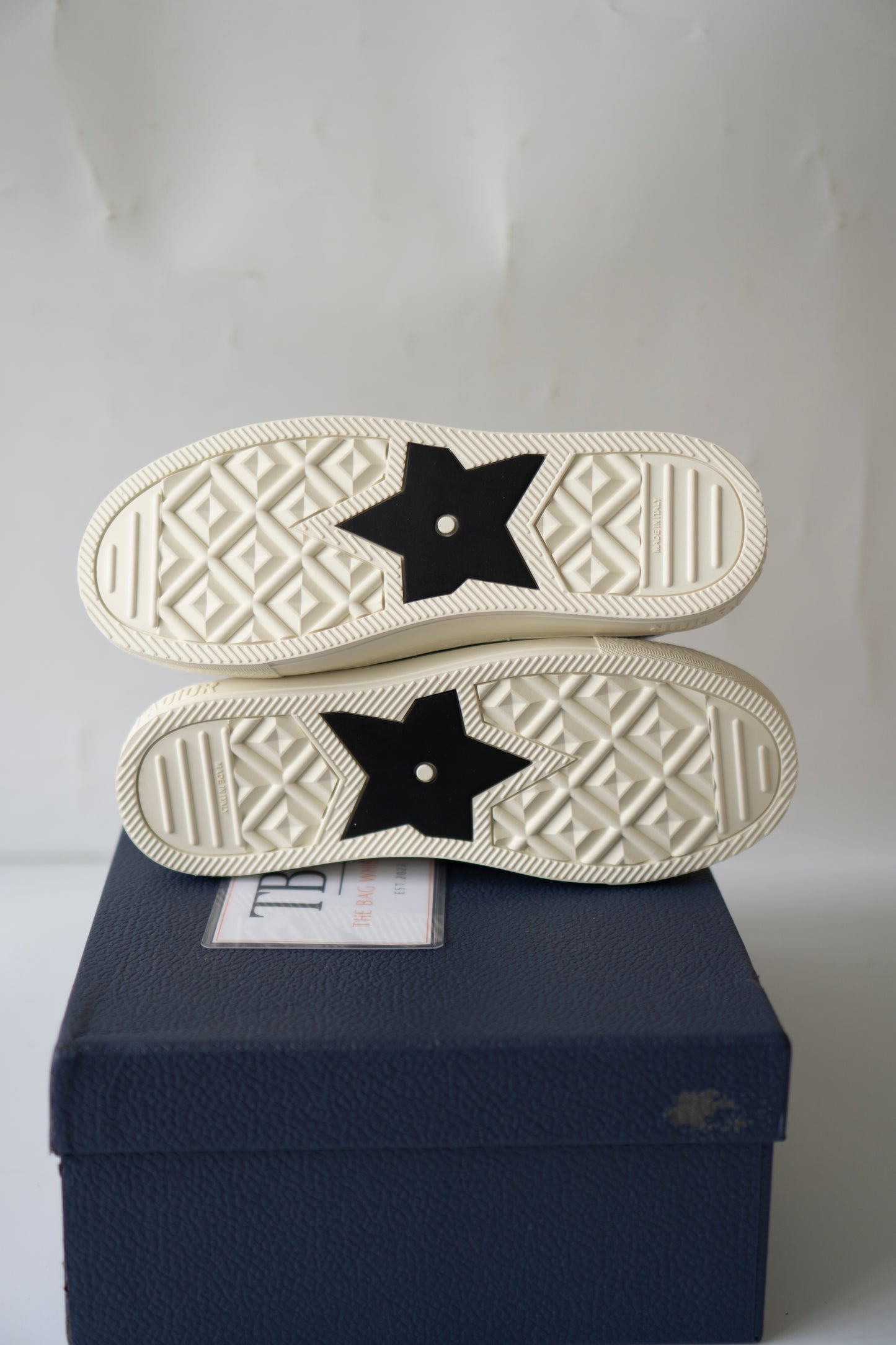 Embroidered Canvas Low-Top Sneakers – Stone Gray