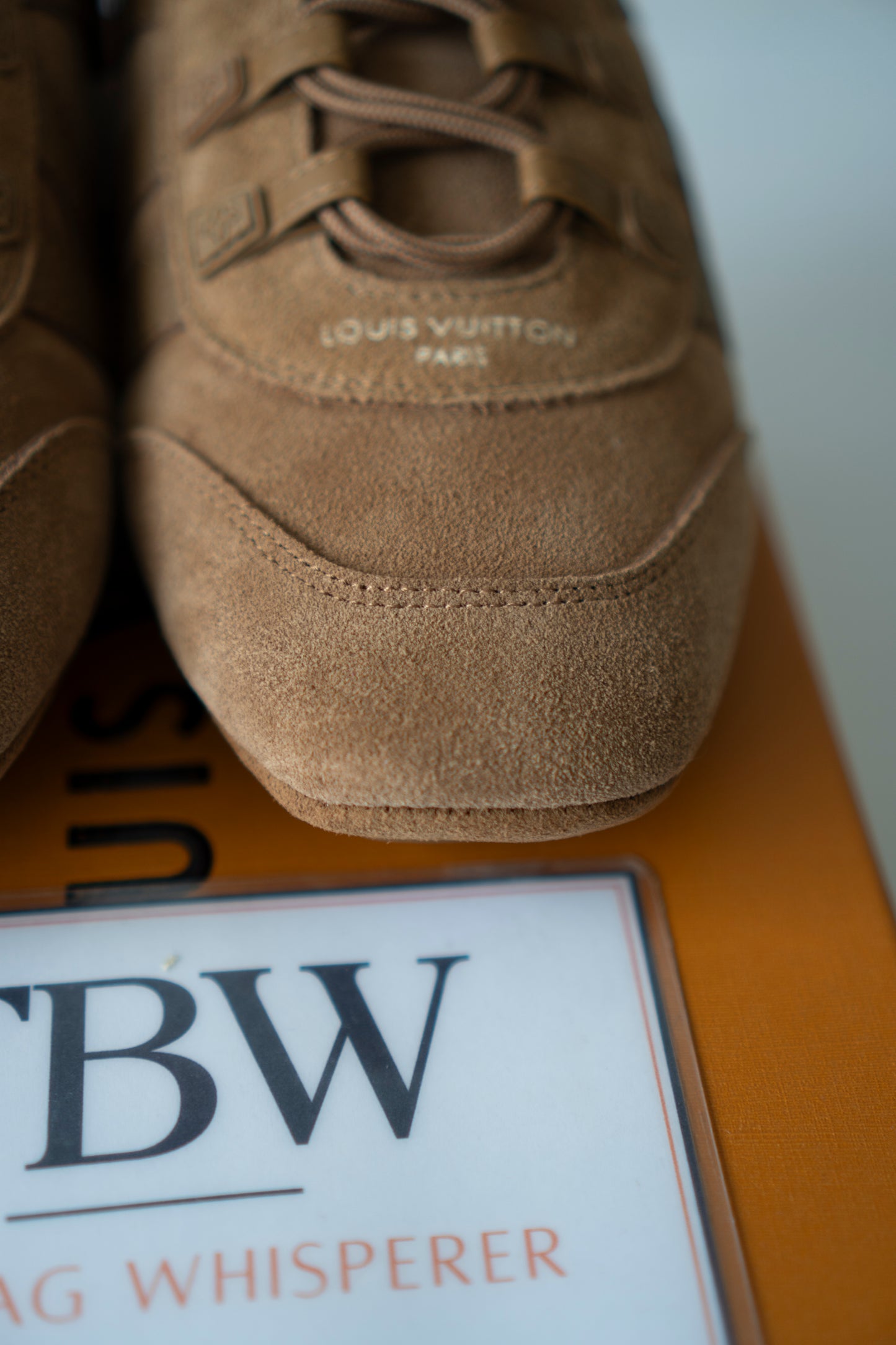 Sneakerina – Cognac Suede