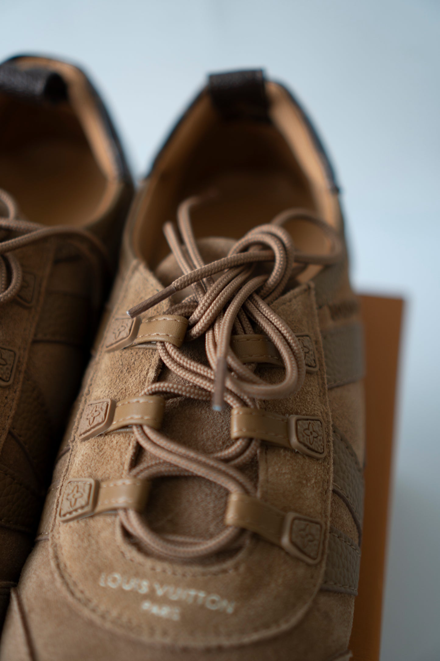 Sneakerina – Cognac Suede