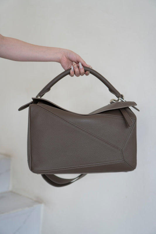 Puzzle Large – Taupe Gray Grained Leather