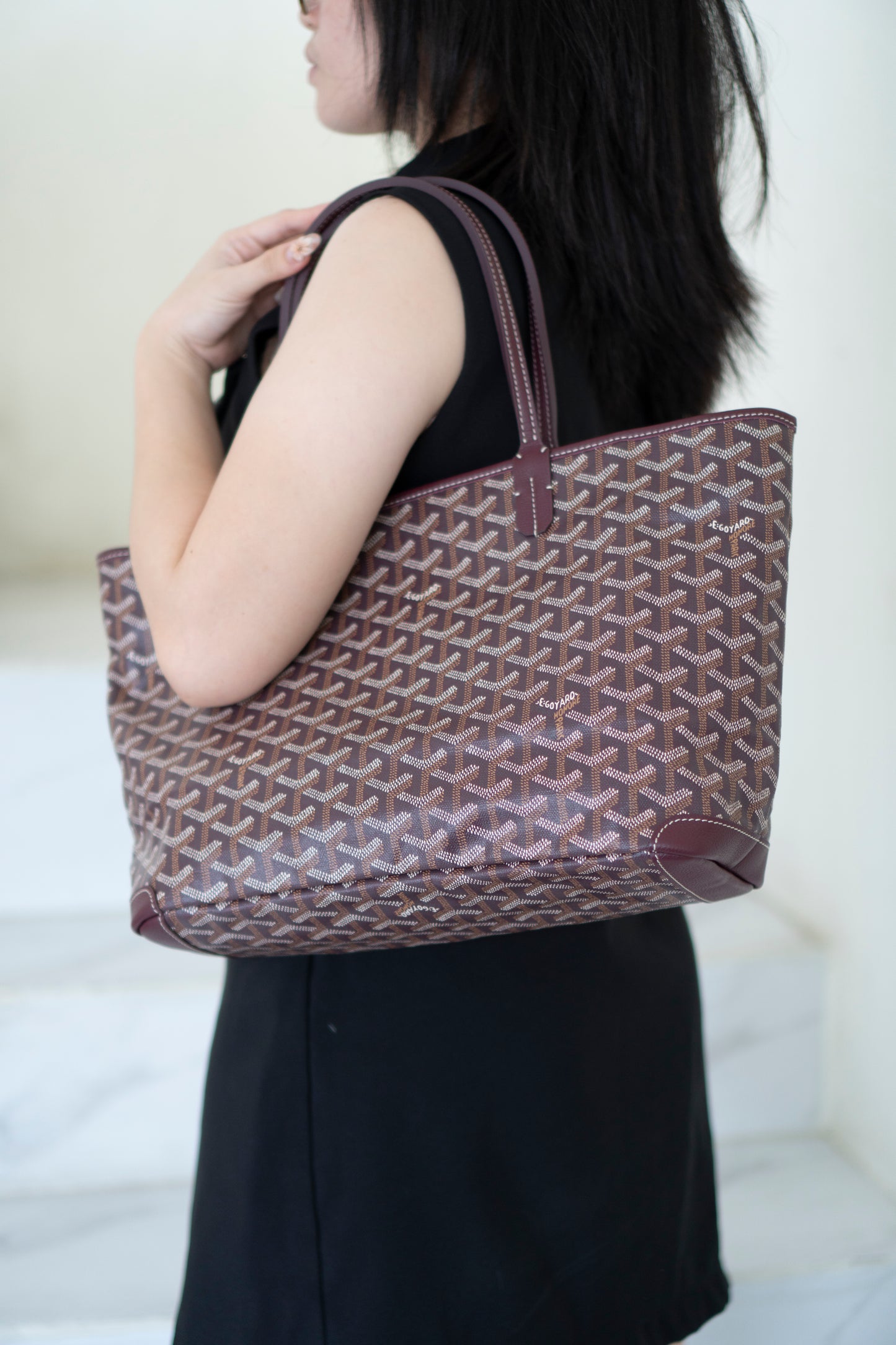 Artois PM – Burgundy Trim Coated Canvas Tote