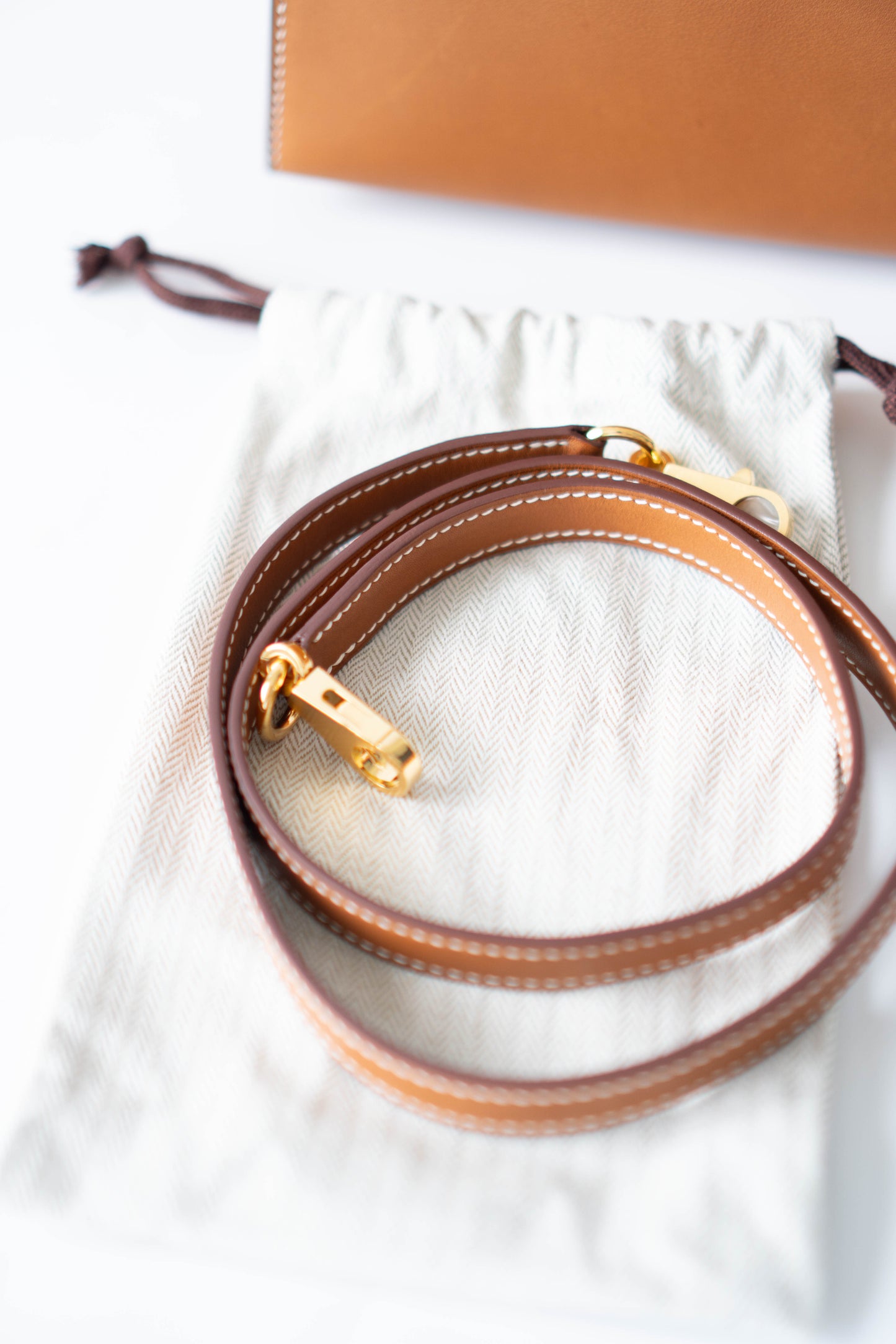 KL 28 Sellier in Barenia Leather with Gold Hardware