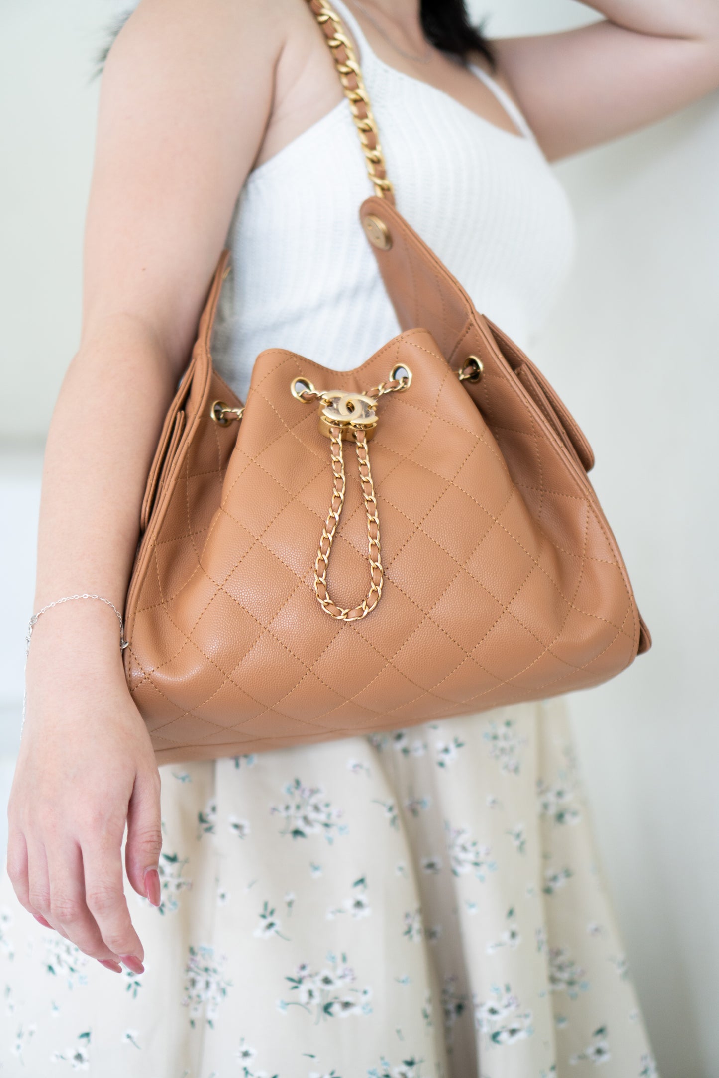 C25 Quilted Drawstring Shoulder Bag – Caramel Caviar with Gold Hardware
