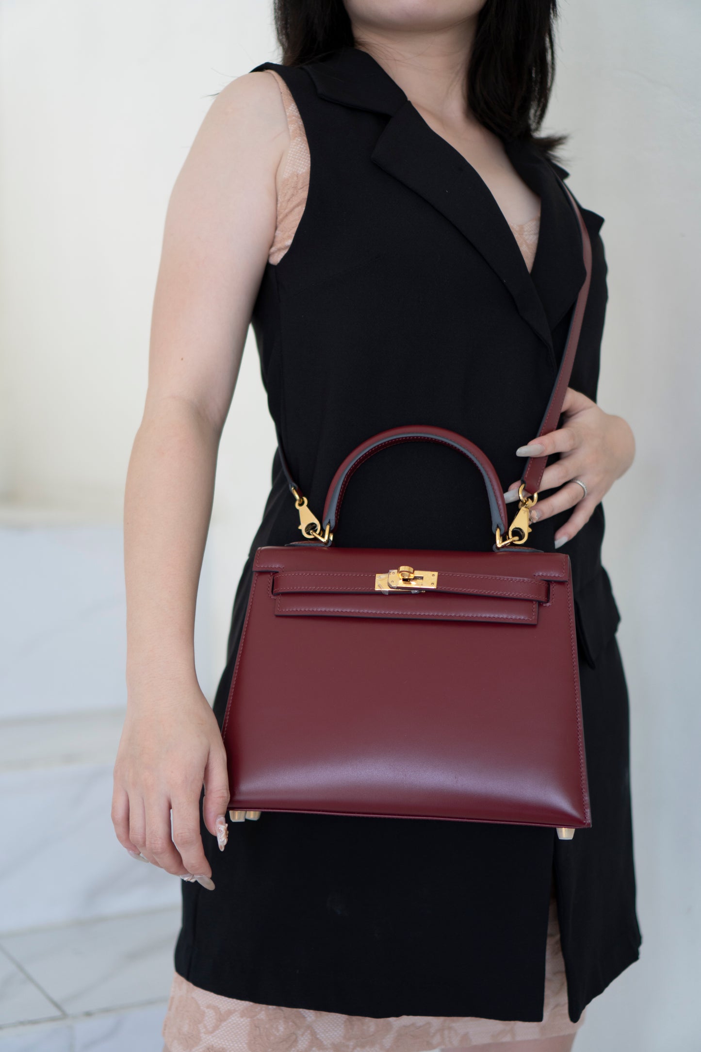 KL 25 – Rouge H Box Leather with Gold Hardware