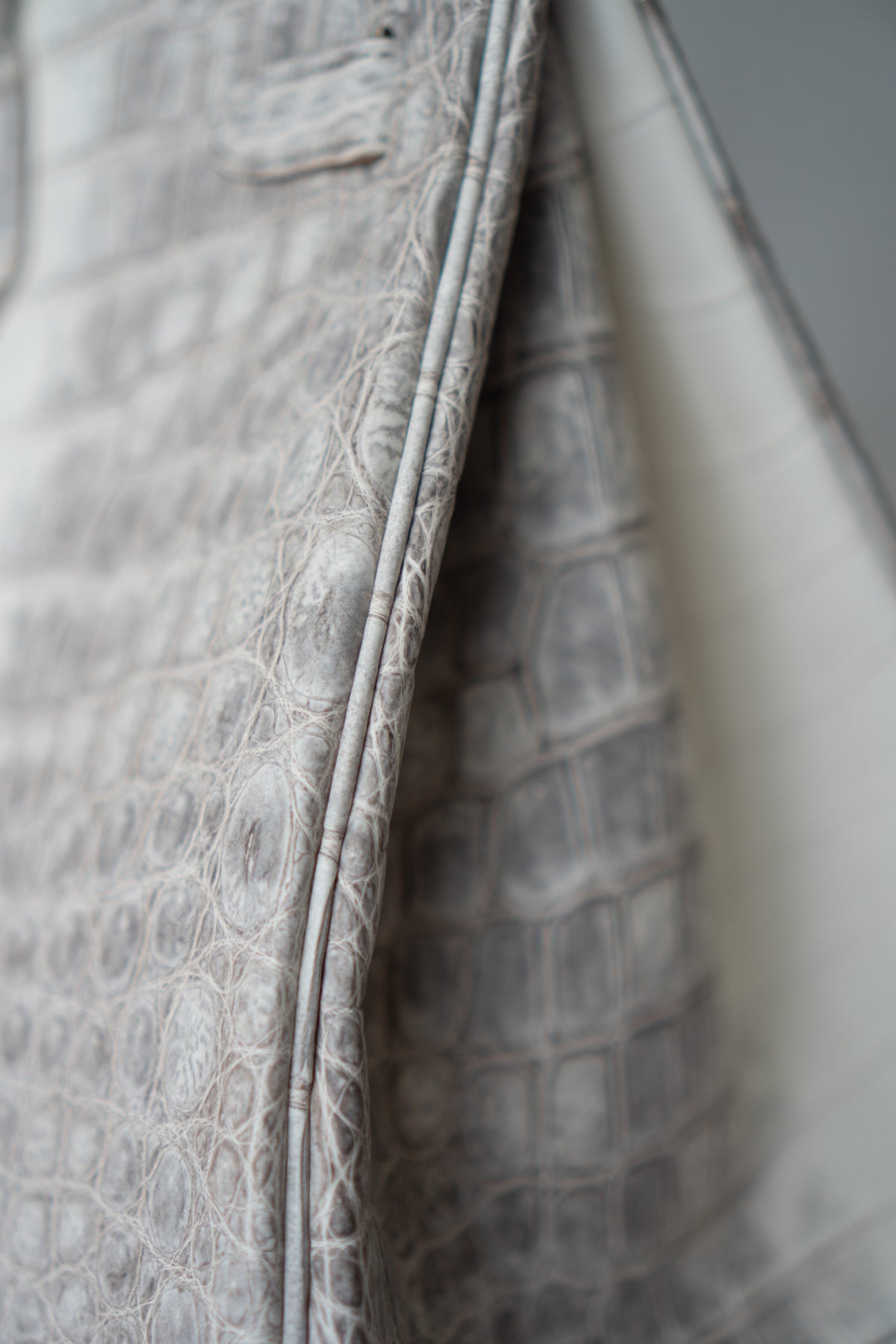 BK 40 – Himalayan Crocodile HSS with Palladium Hardware