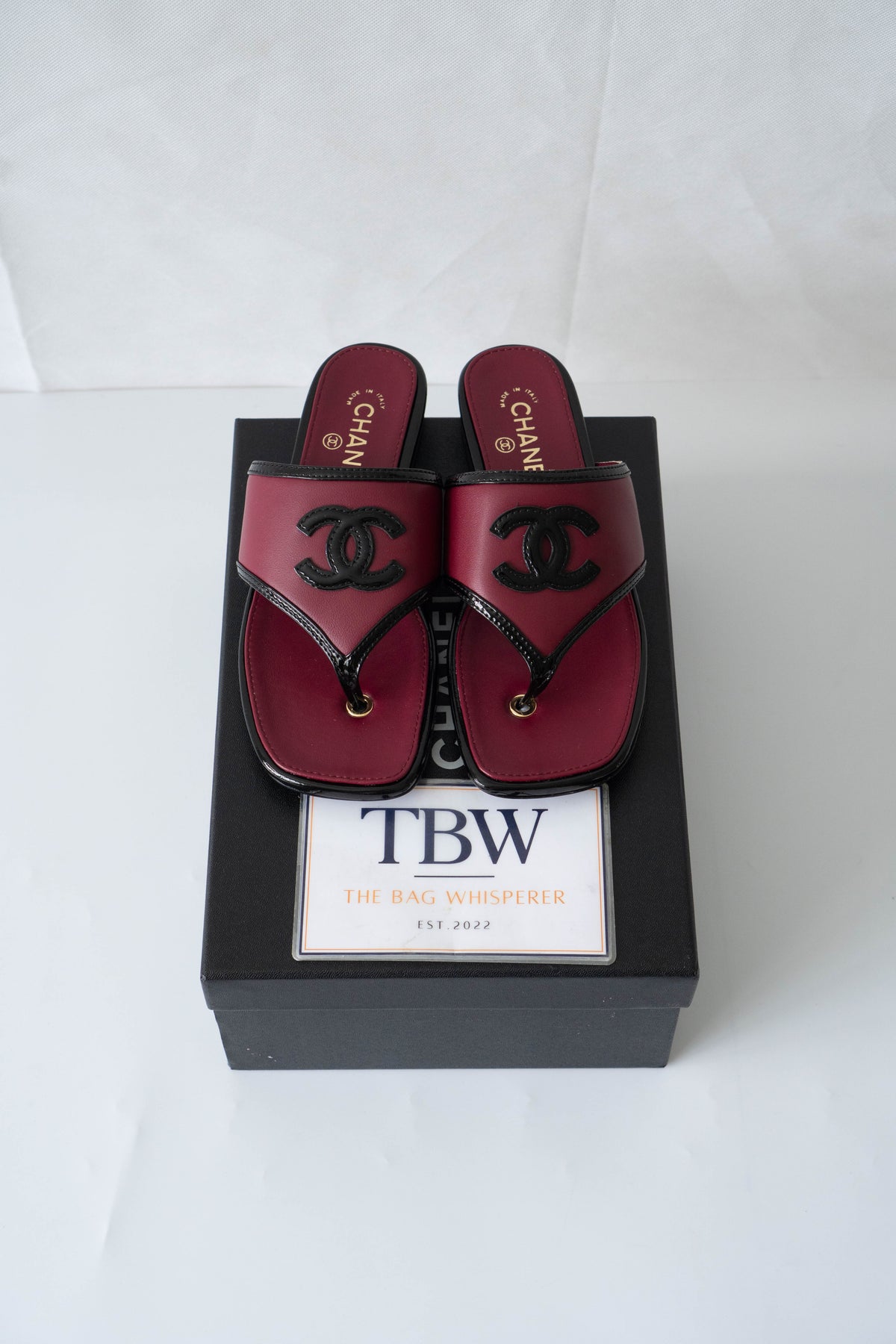CC Thong Sandals – Burgundy Calfskin & Black Patent Leather
