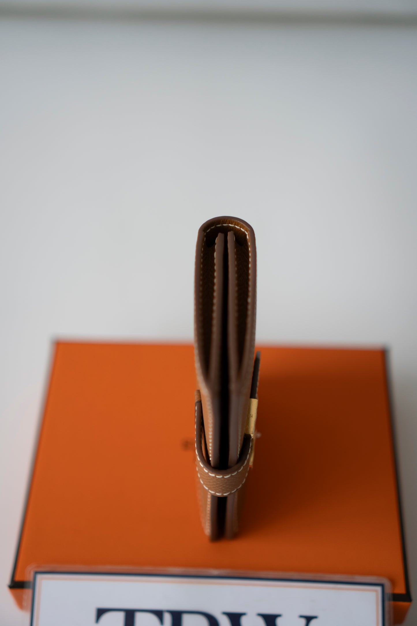 Bearn Card Holder – Gold Epsom Leather with Gold Hardware
