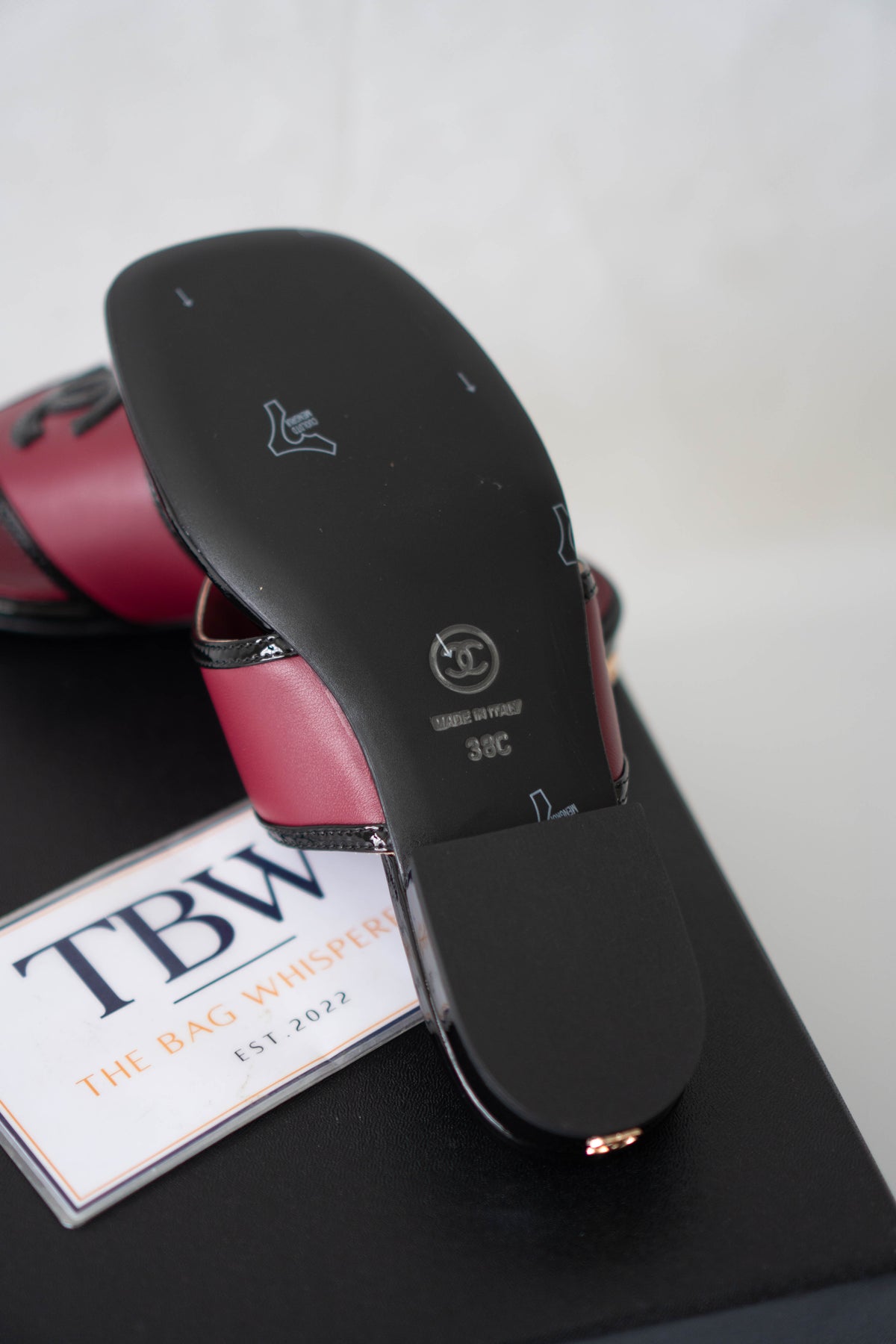 CC Thong Sandals – Burgundy Calfskin & Black Patent Leather