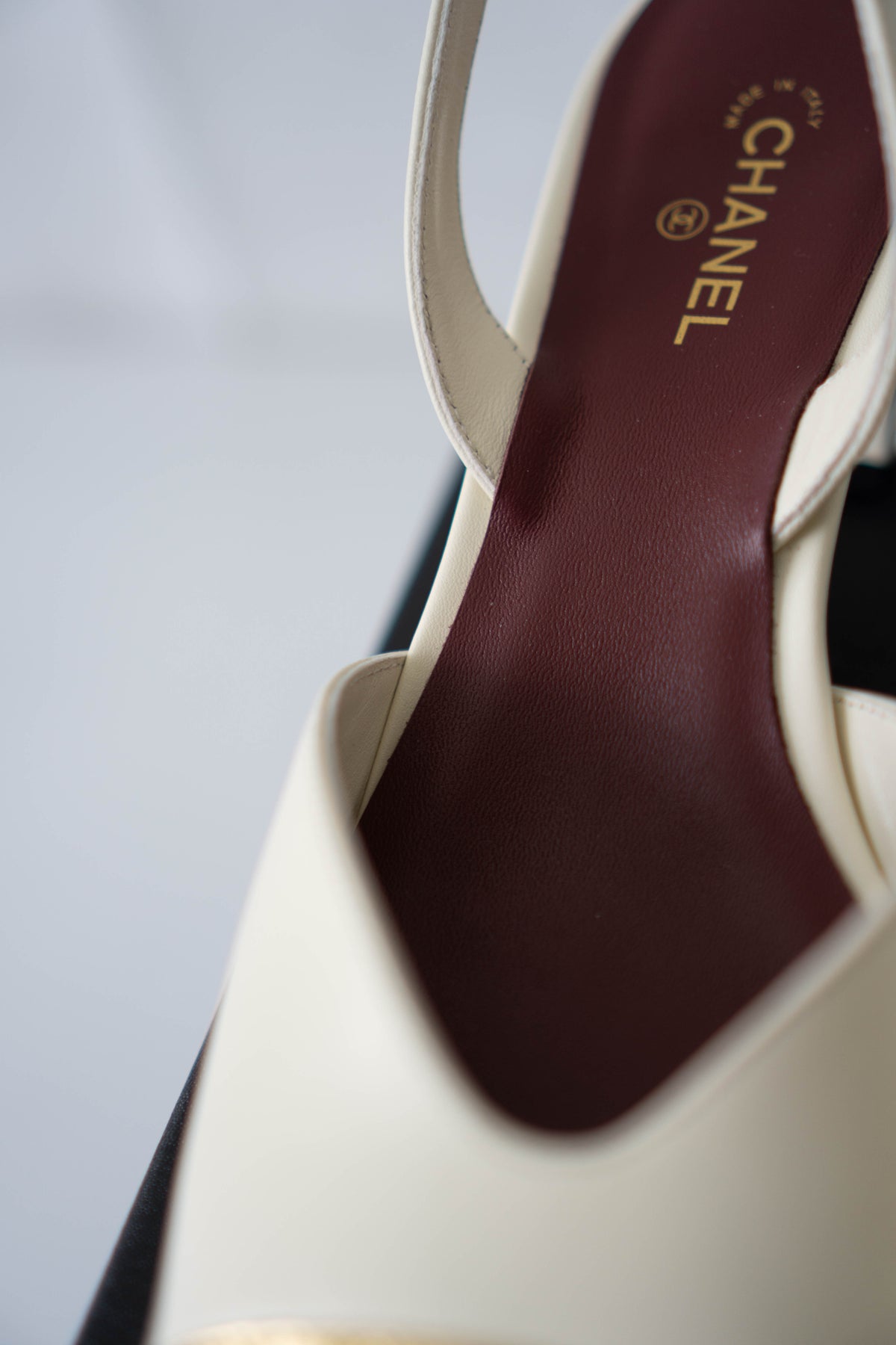 CC Cap-Toe Slingback Pumps – Cream &amp; Crackled Metallic Gold Leather
