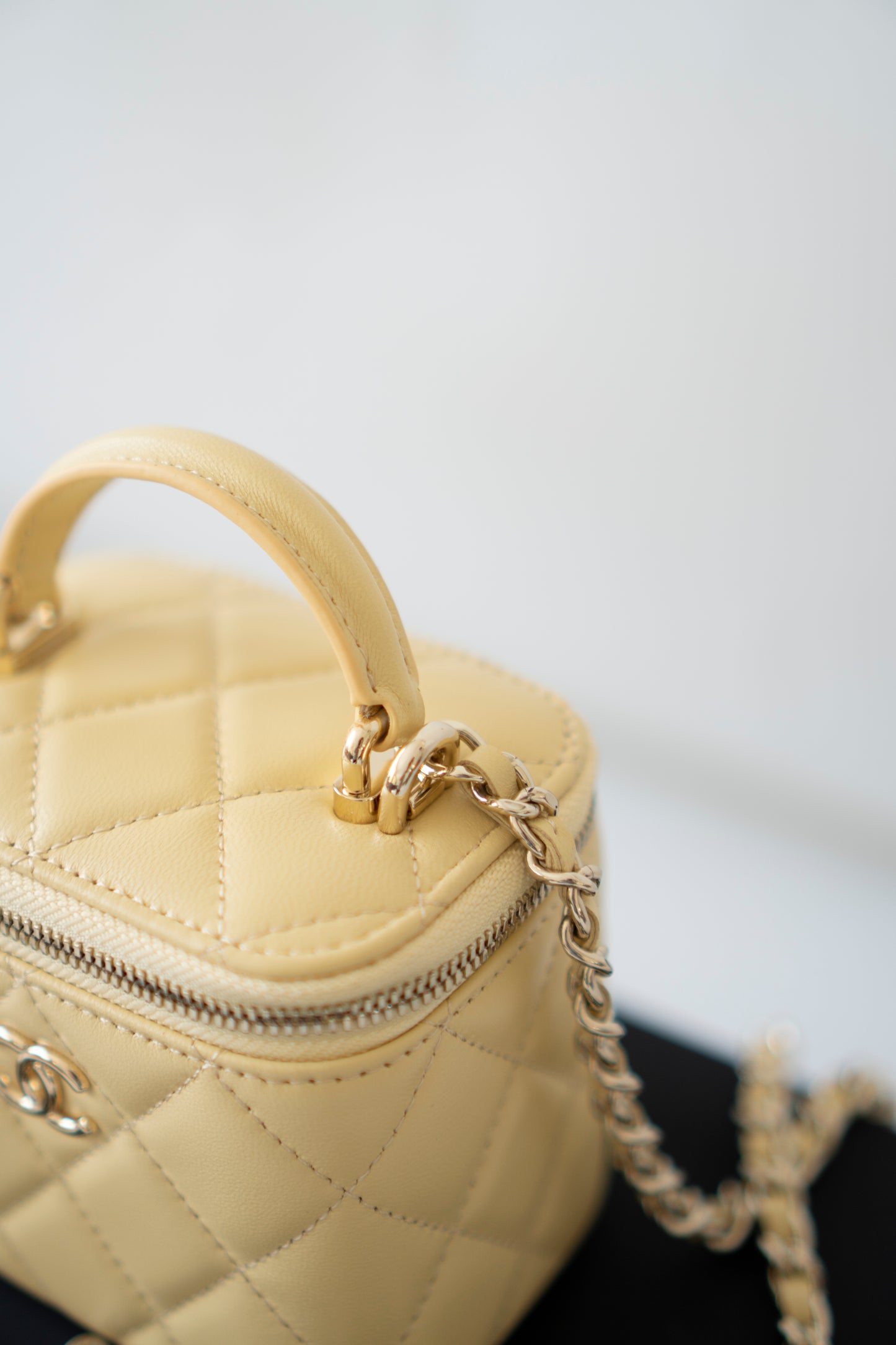 Classic Top Handle Mini Vanity Case – Light Yellow Lambskin with Gold Hardware