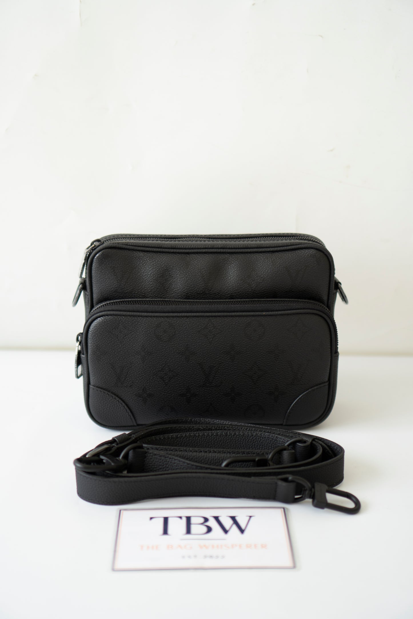 Nil Messenger Bag – Monogram Midnight Canvas