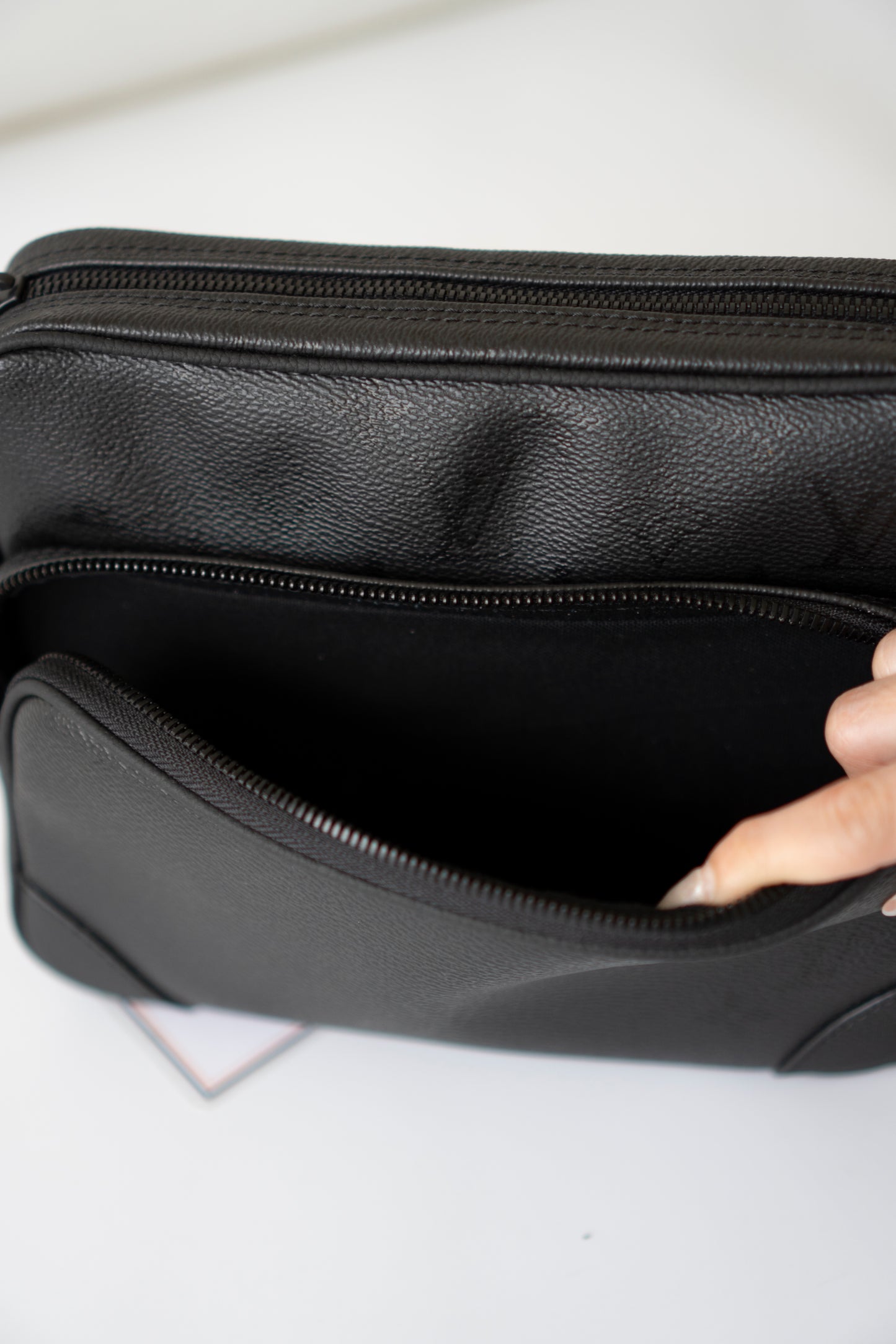 Nil Messenger Bag – Monogram Midnight Canvas