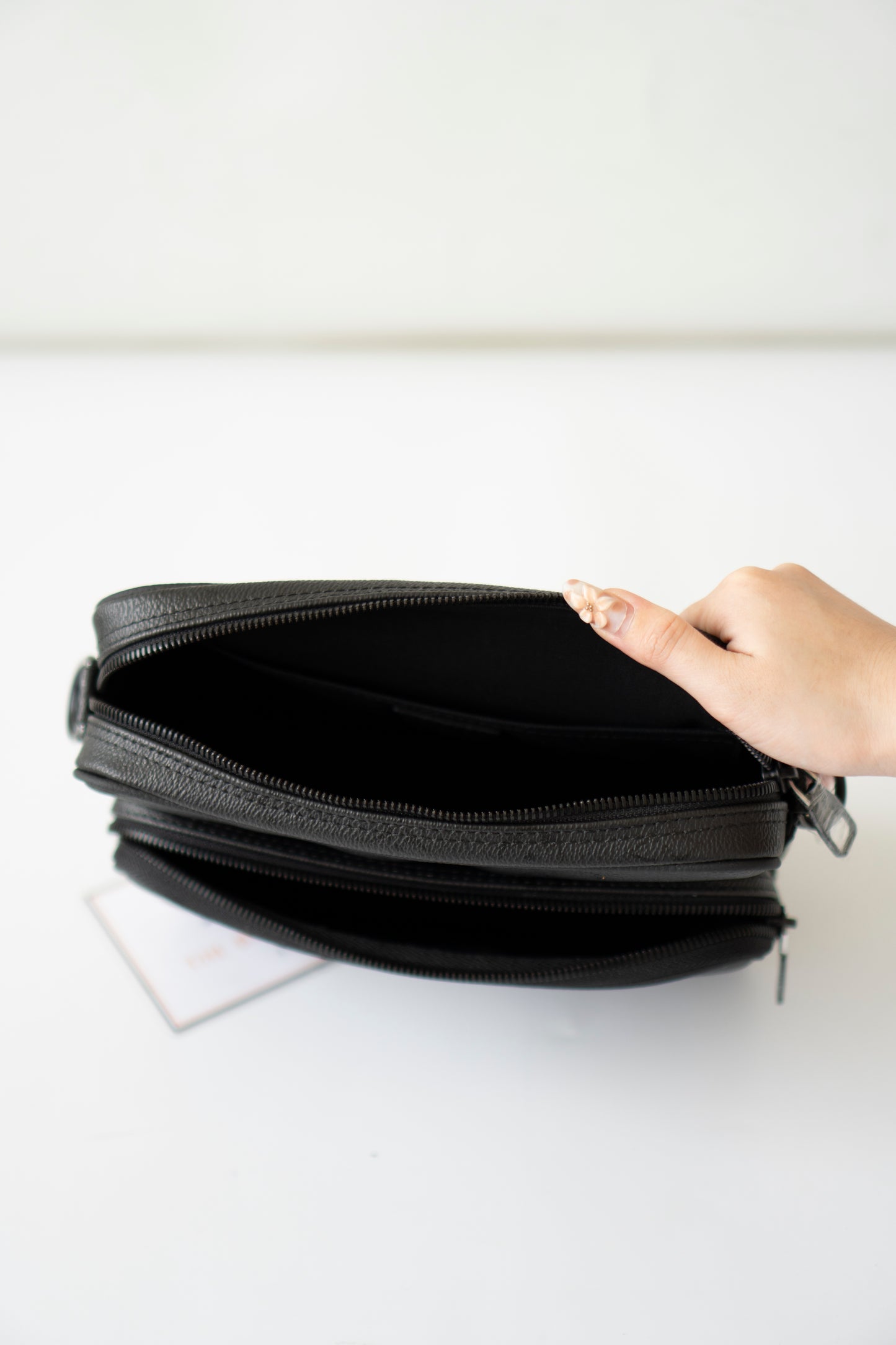 Nil Messenger Bag – Monogram Midnight Canvas