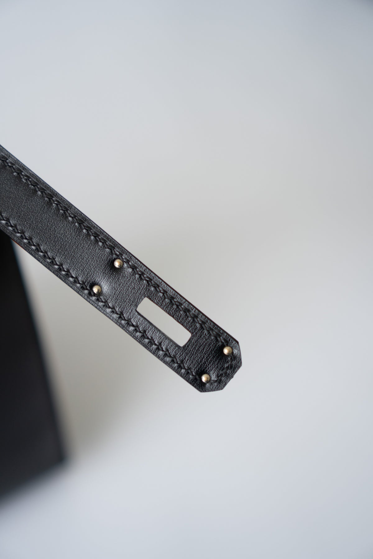 KL 28 – Black Box Leather with Palladium Hardware