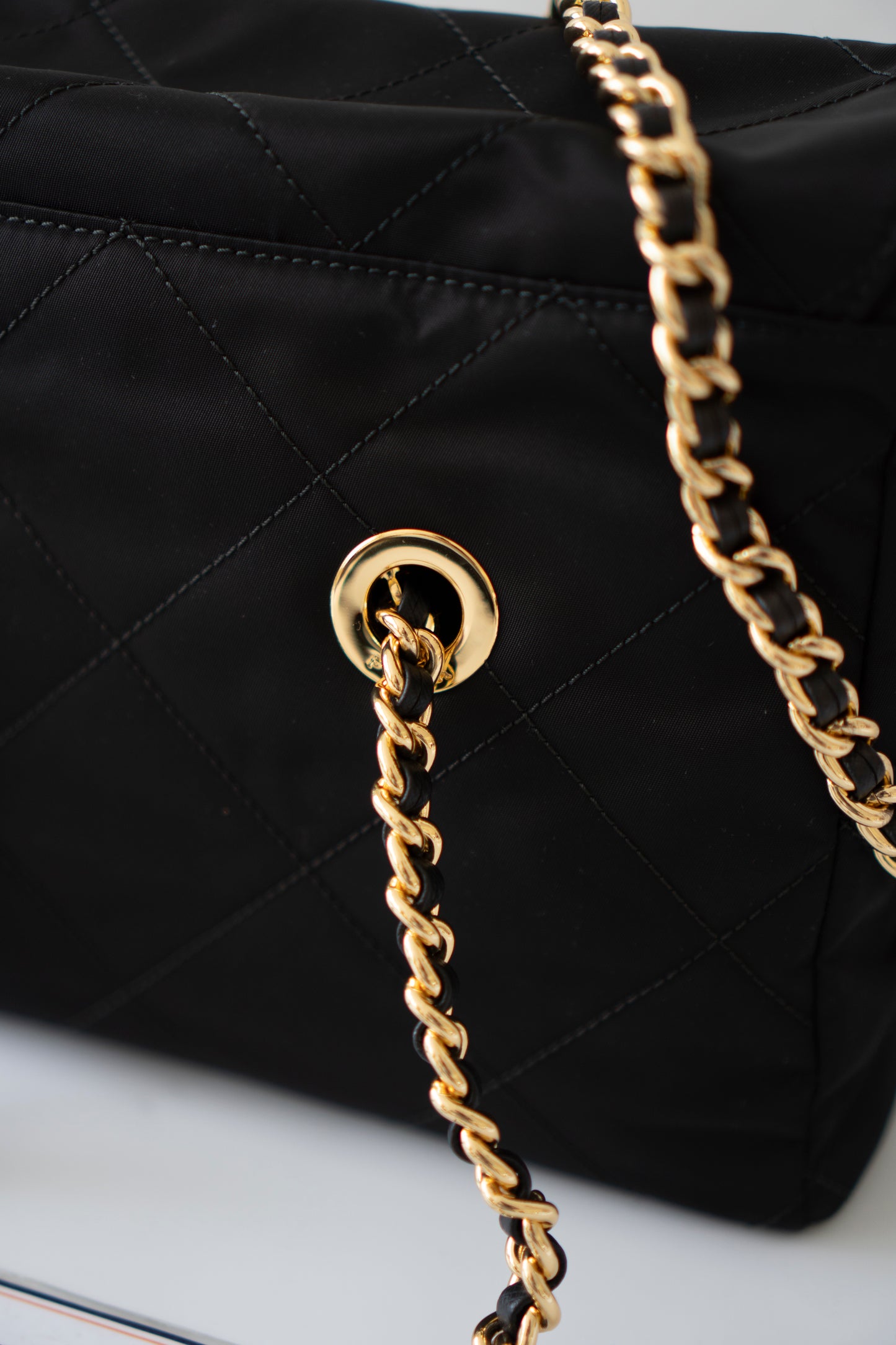 Quilted Nylon Tessuto Impuntu Chain Shoulder Bag – Black with Gold Hardware
