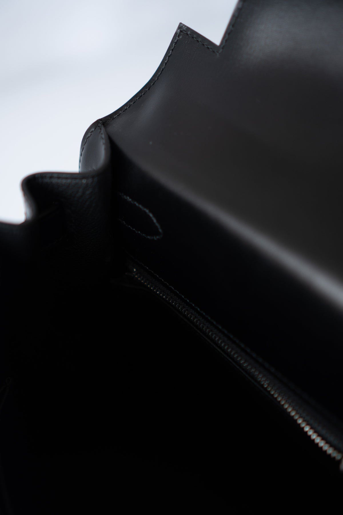 KL 28 – Black Box Leather with Palladium Hardware