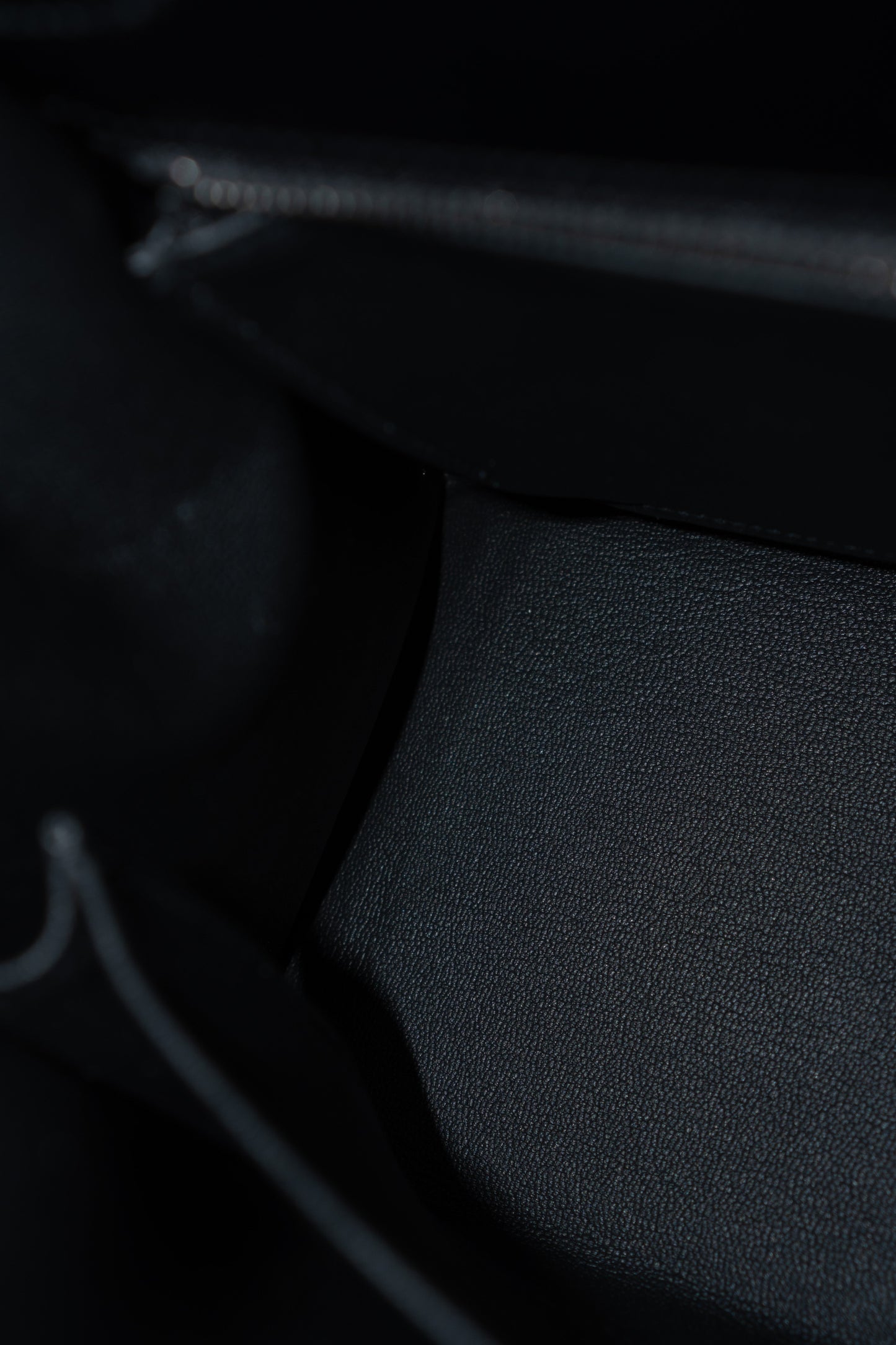 KL 28 – Black Box Leather with Palladium Hardware