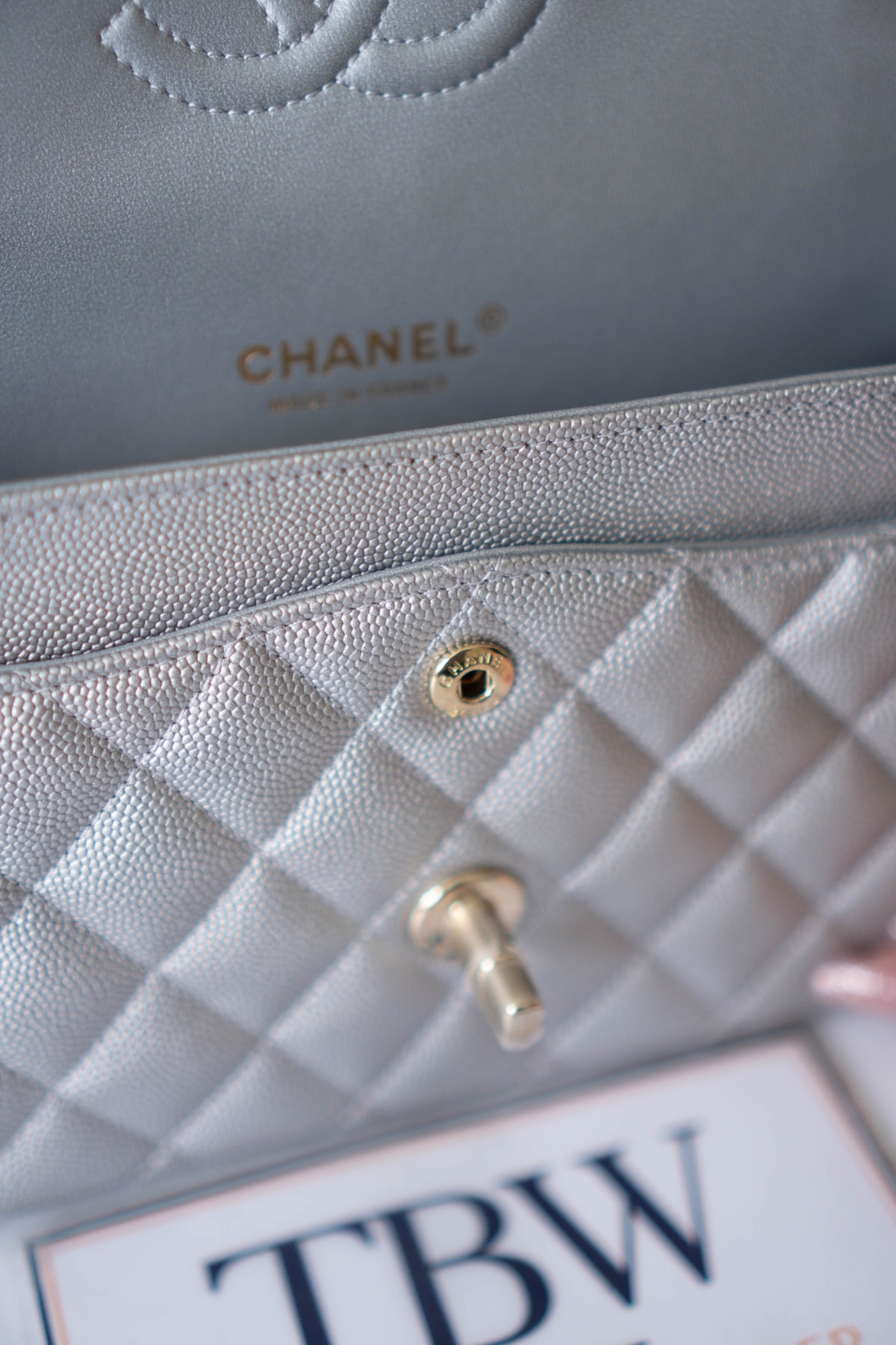 CC Classic Medium Double Flap Bag – Metallic Silver Iridescent Caviar in Light Gold Hardware