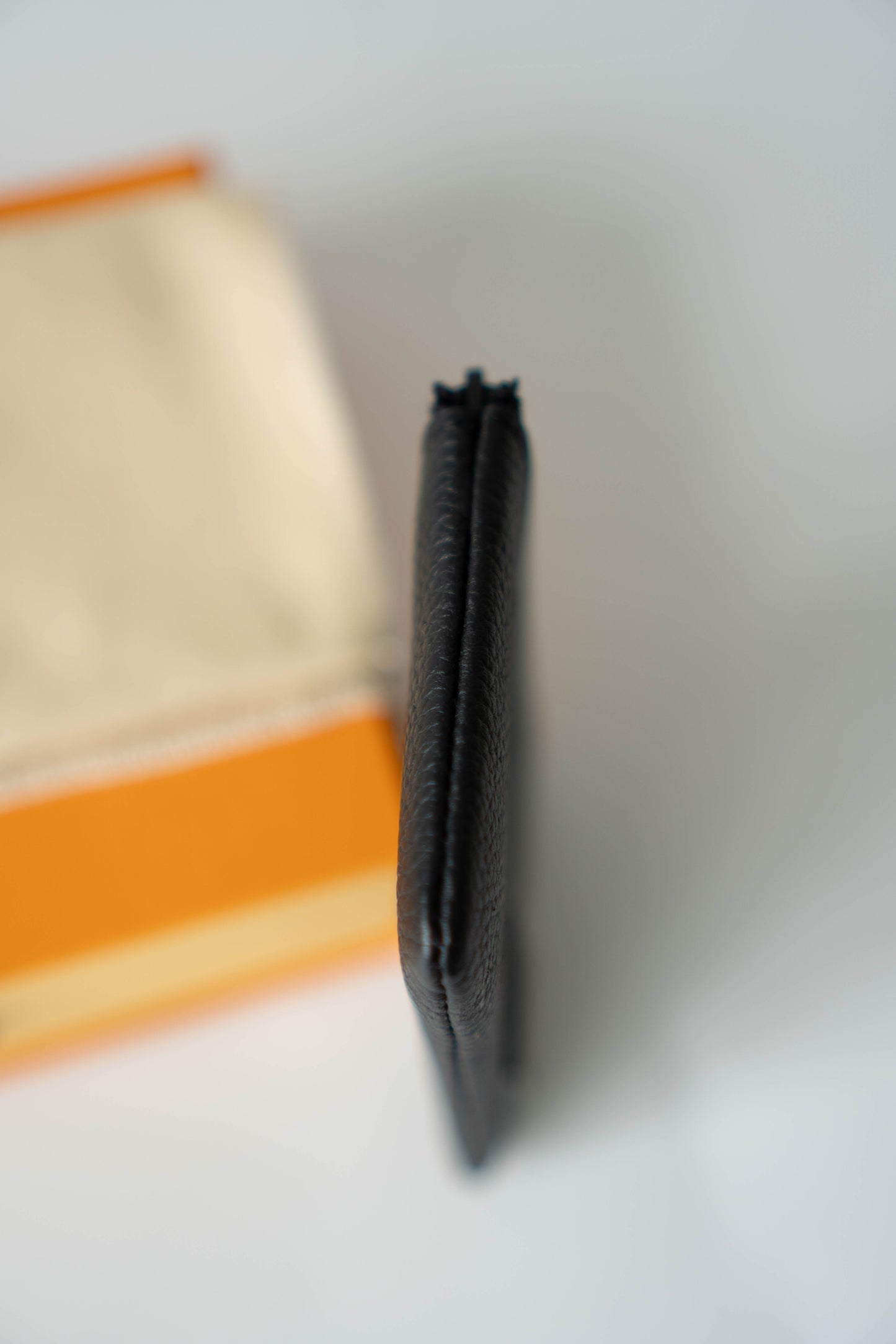 Pochette Clés Key Pouch in Aerogram Black leather with Black Hardware (Pre-Loved)