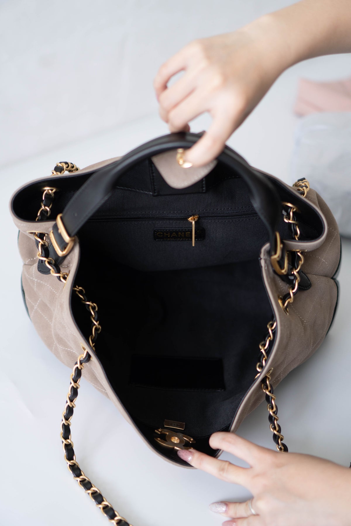 CC Large Hobo Bag – Taupe Suede & Black Calfskin