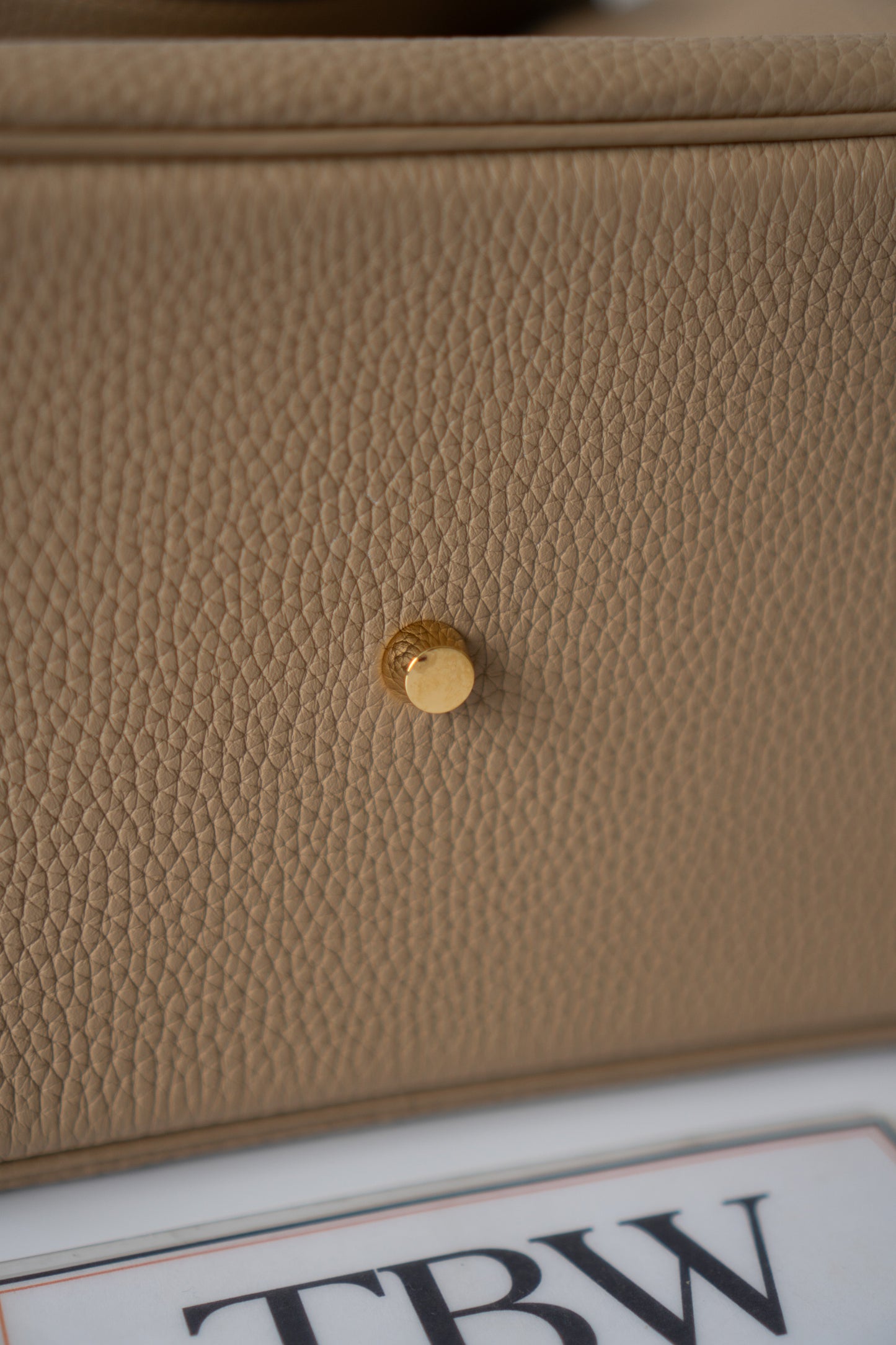 Lind 26 – Beige Marfa Clemence with Gold Hardware