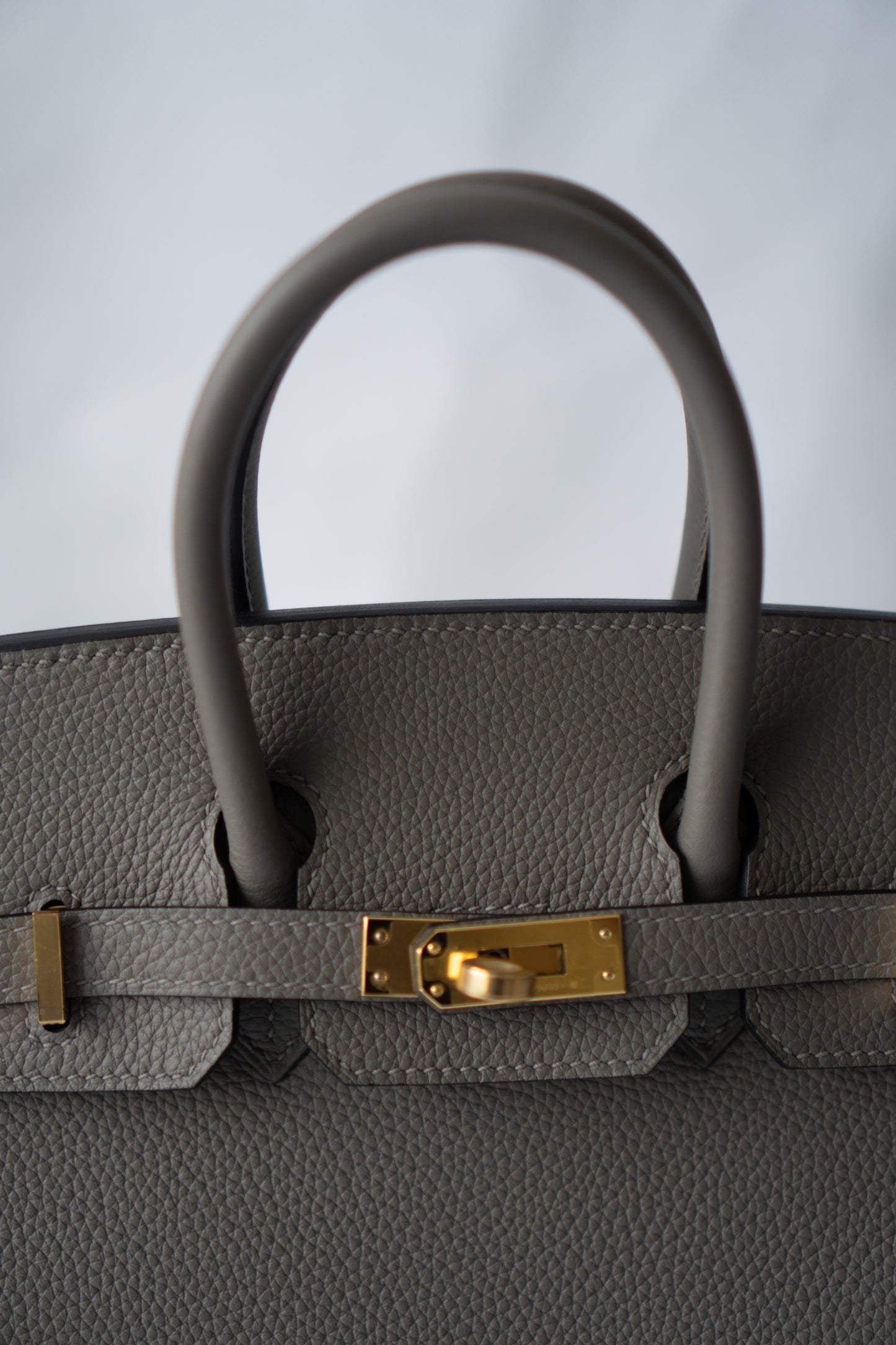 BK 25 – Gris Meyer Togo with Gold Hardware