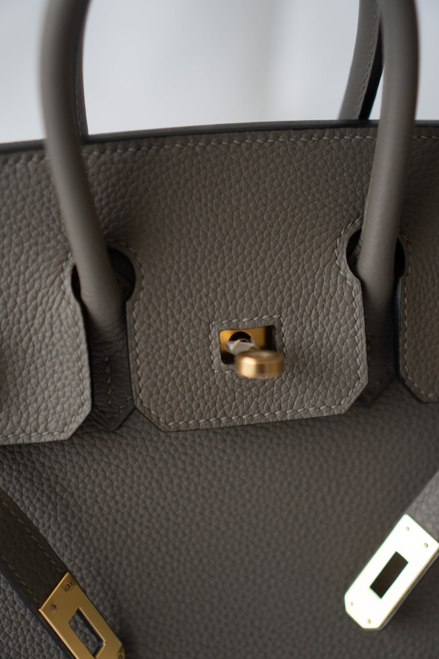 BK 25 – Gris Meyer Togo with Gold Hardware