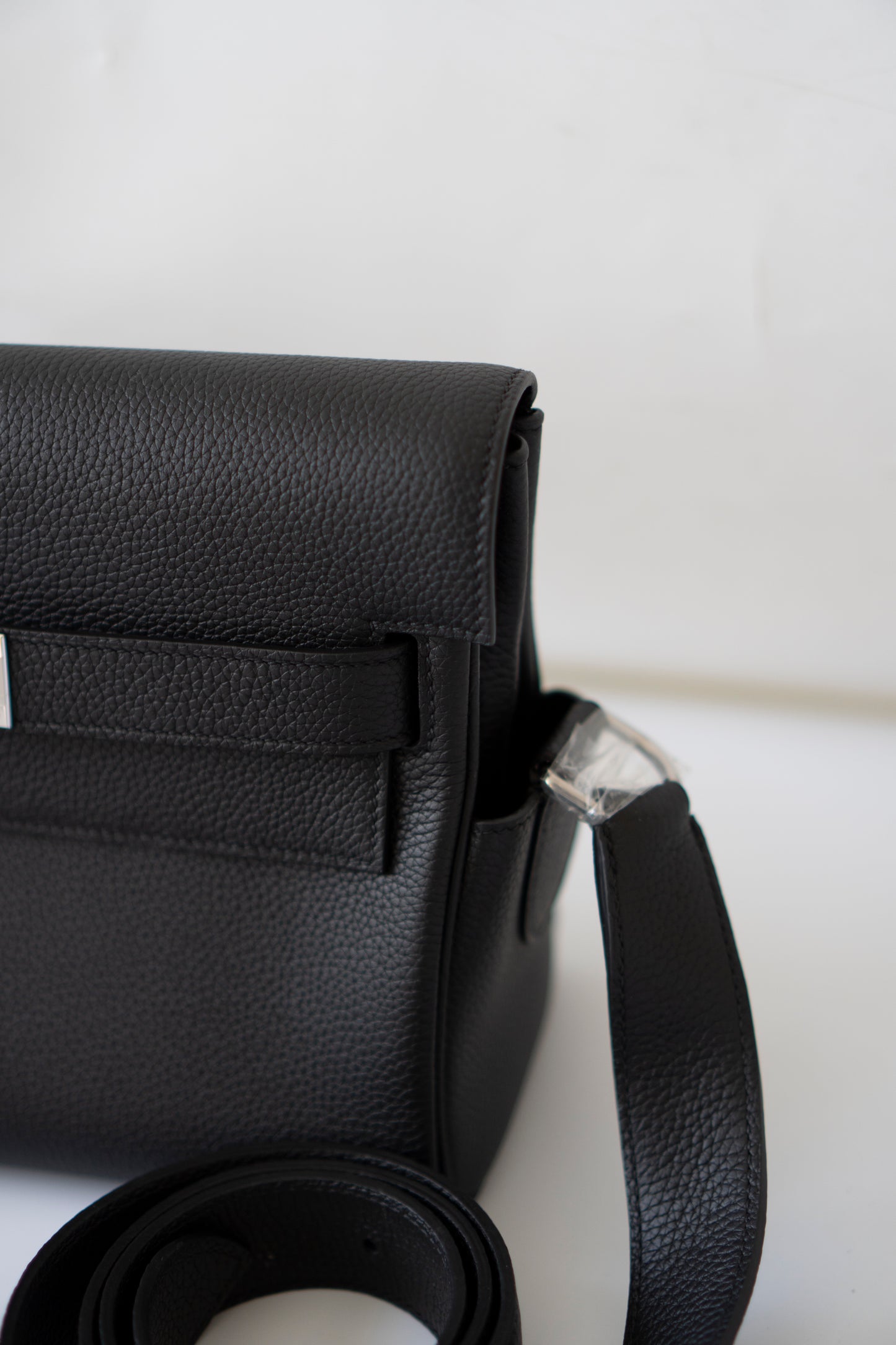 KL Messenger PM – Black Togo Leather with Palladium Hardware