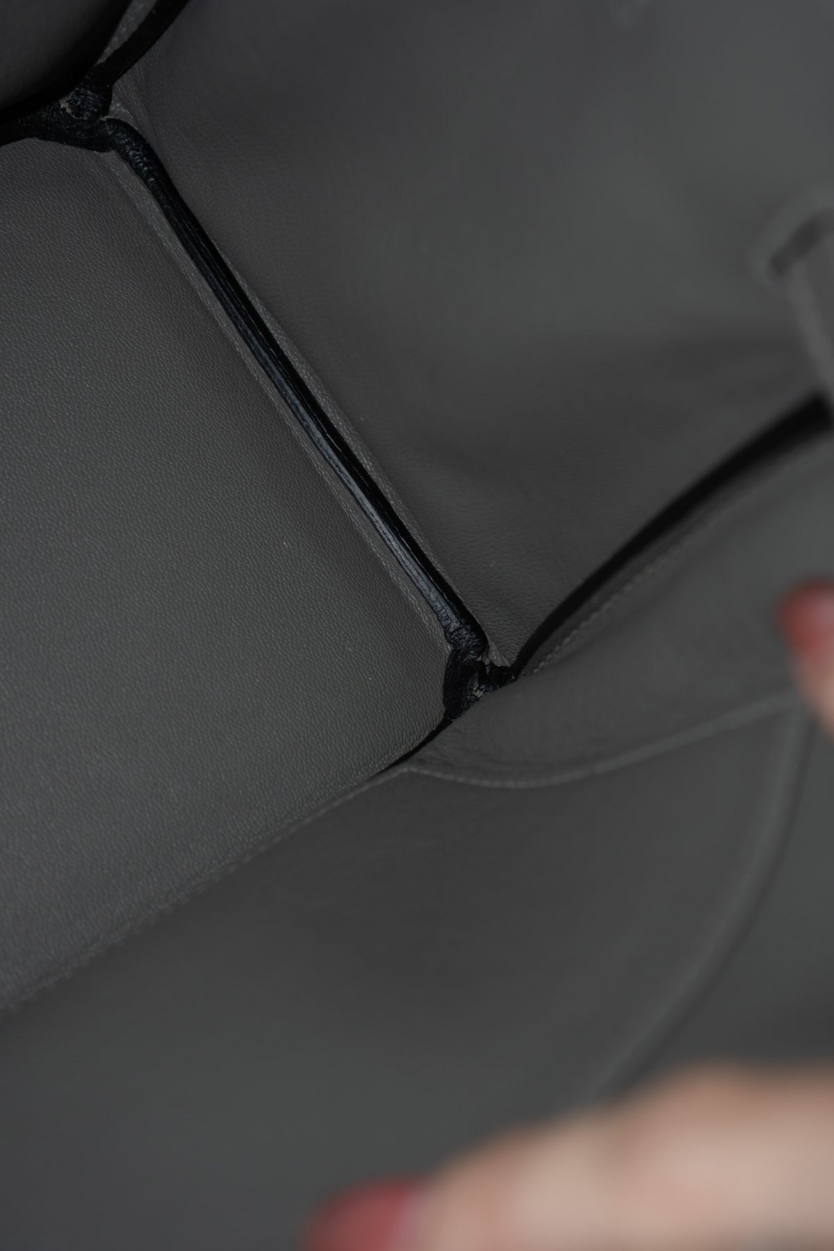 BK 25 – Gris Meyer Togo with Gold Hardware