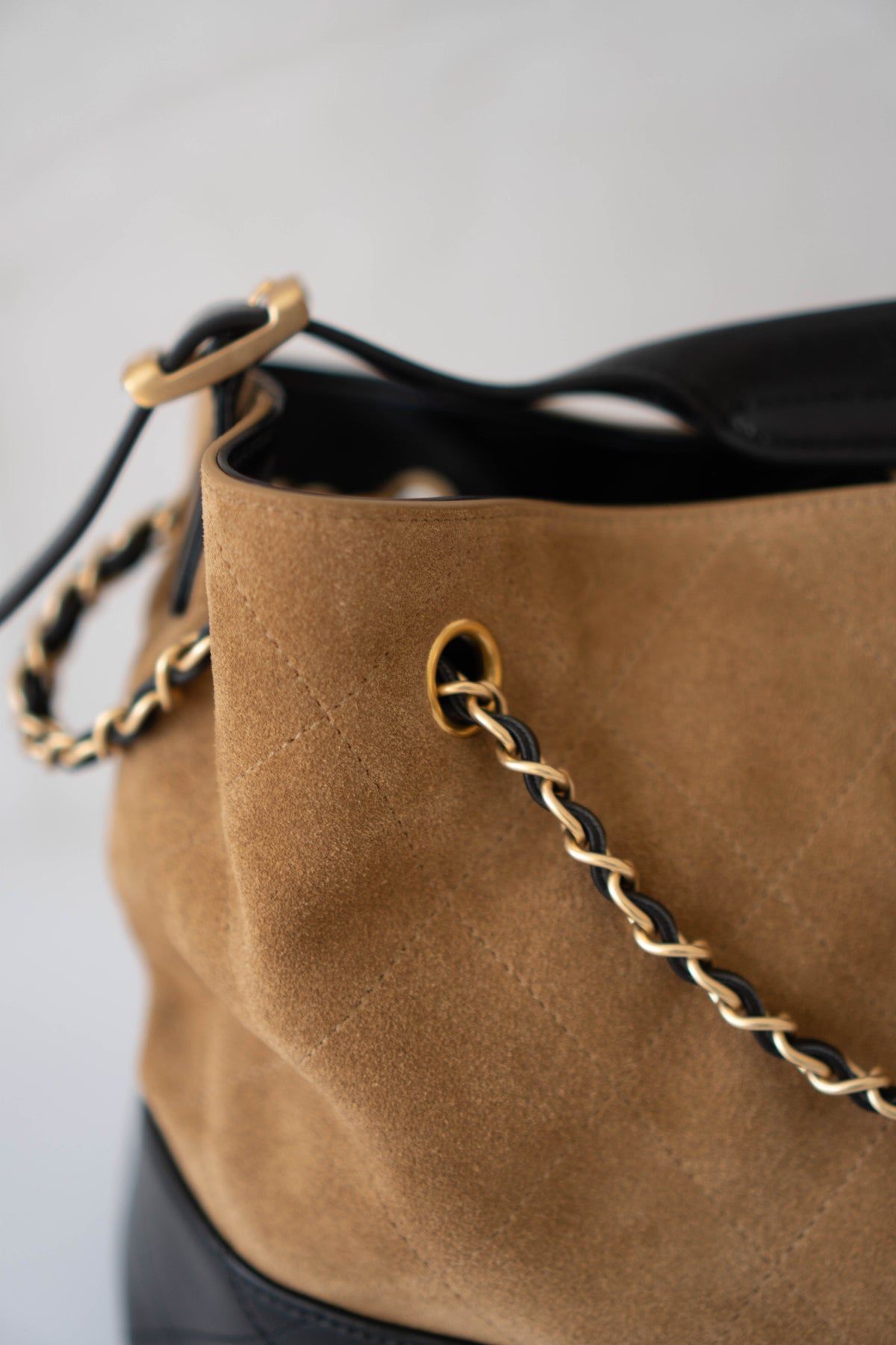 CC Large Hobo Bag – Tan Suede &amp; Black Calfskin