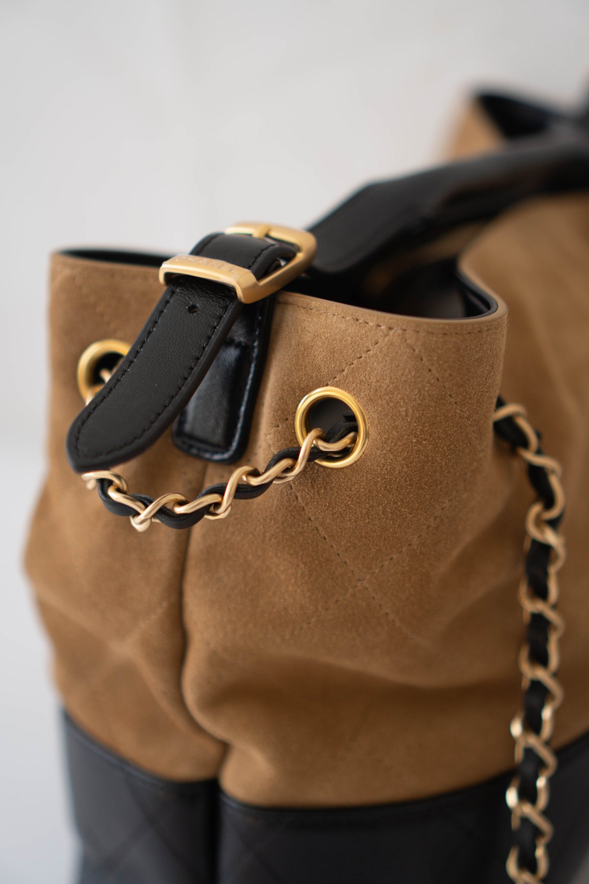 CC Large Hobo Bag – Tan Suede &amp; Black Calfskin
