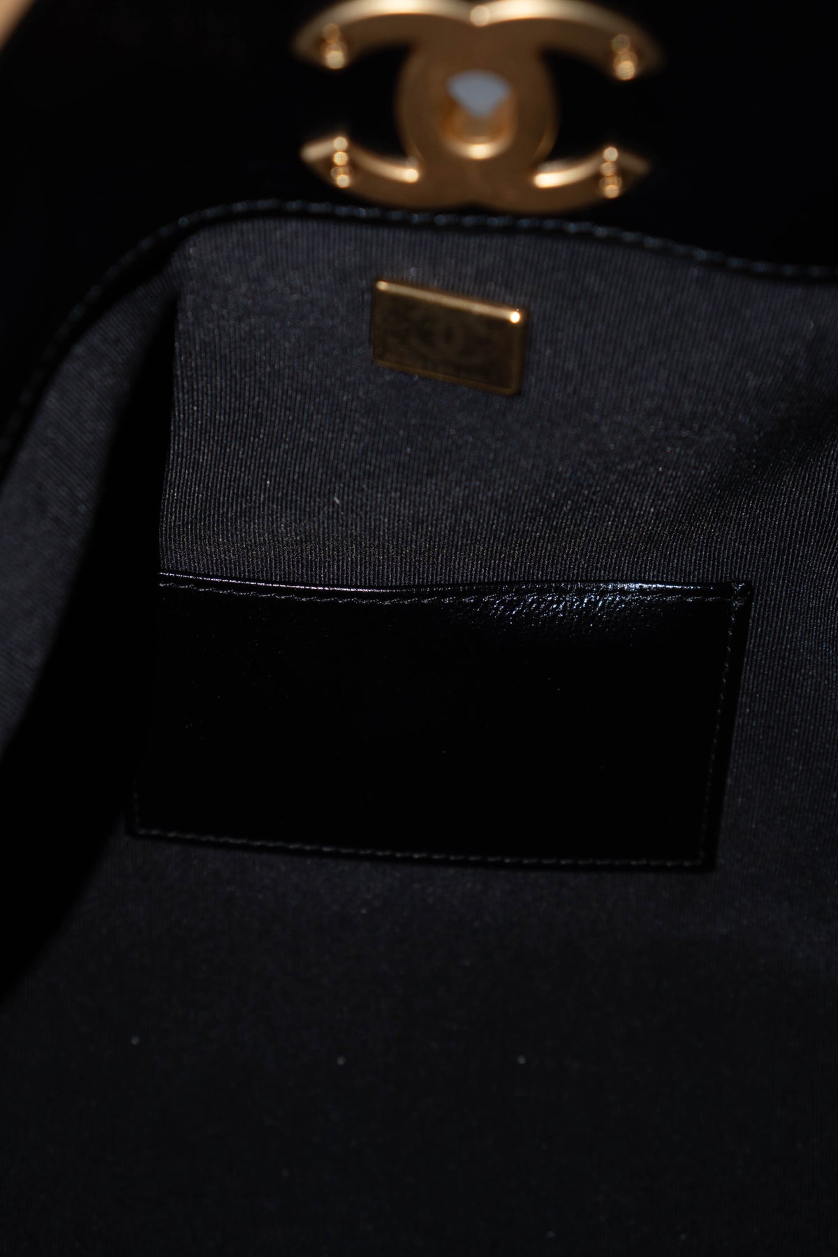 CC Large Hobo Bag – Tan Suede &amp; Black Calfskin