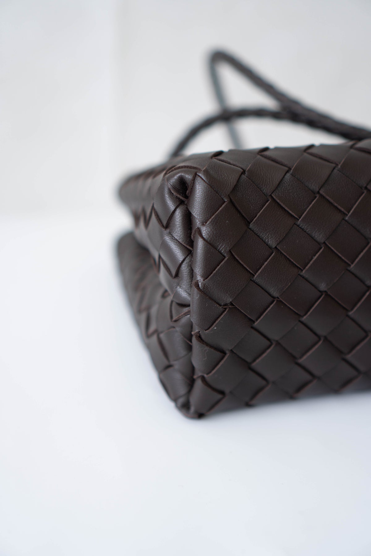 Andiamo Medium Bag – Dark Brown Intrecciato Nappa Leather