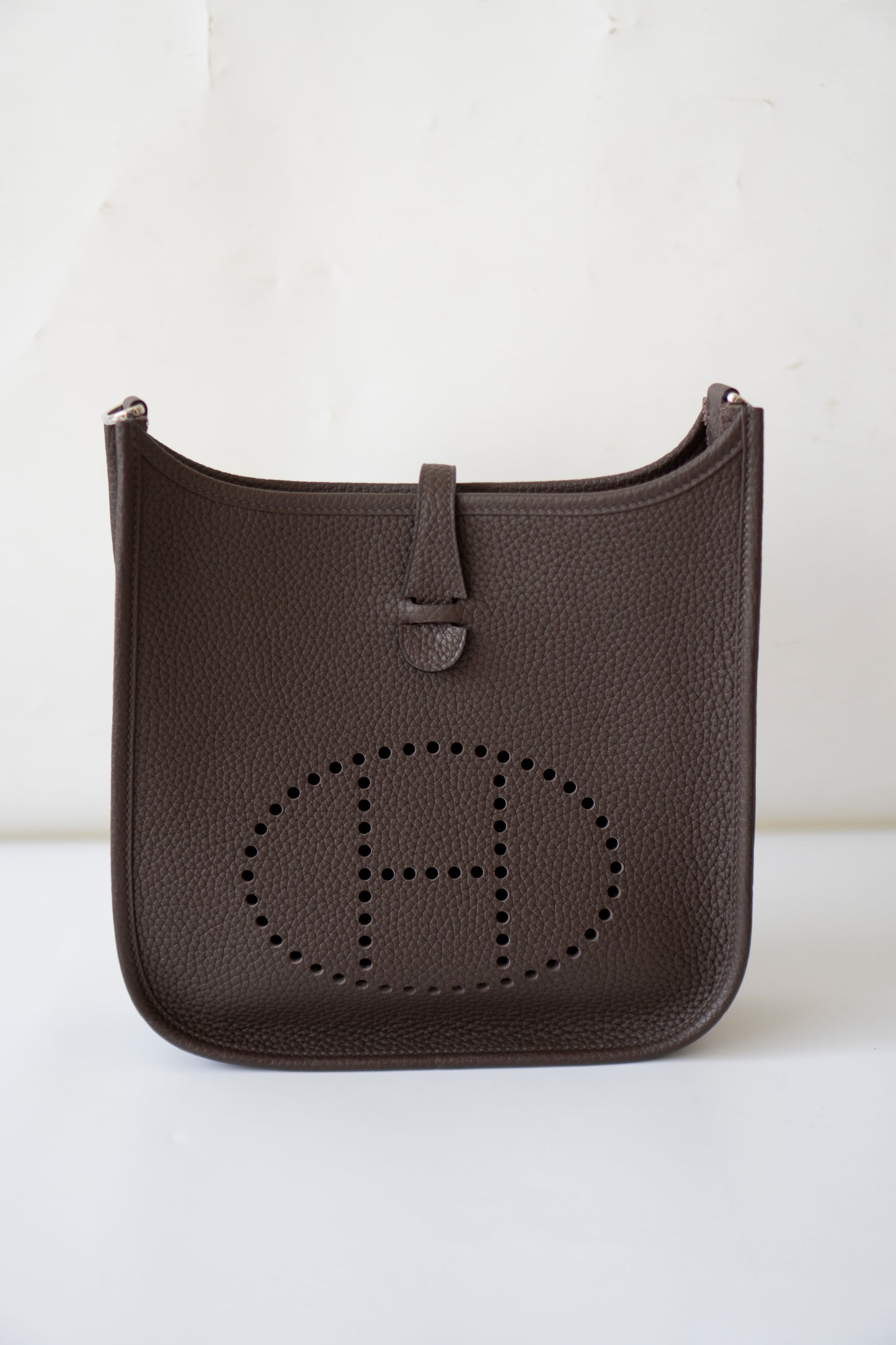 Evelyne 23 – Ebene Clemence Leather with Palladium Hardware