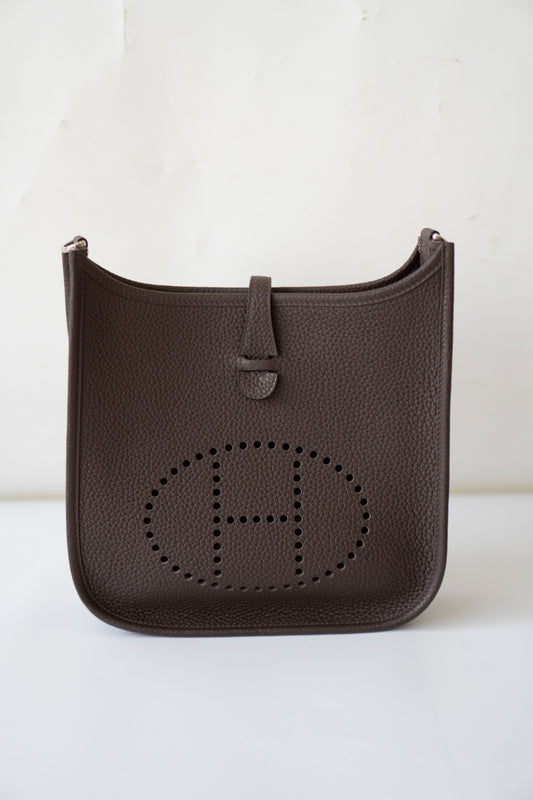 Evelyne 23 – Ebene Clemence Leather with Palladium Hardware