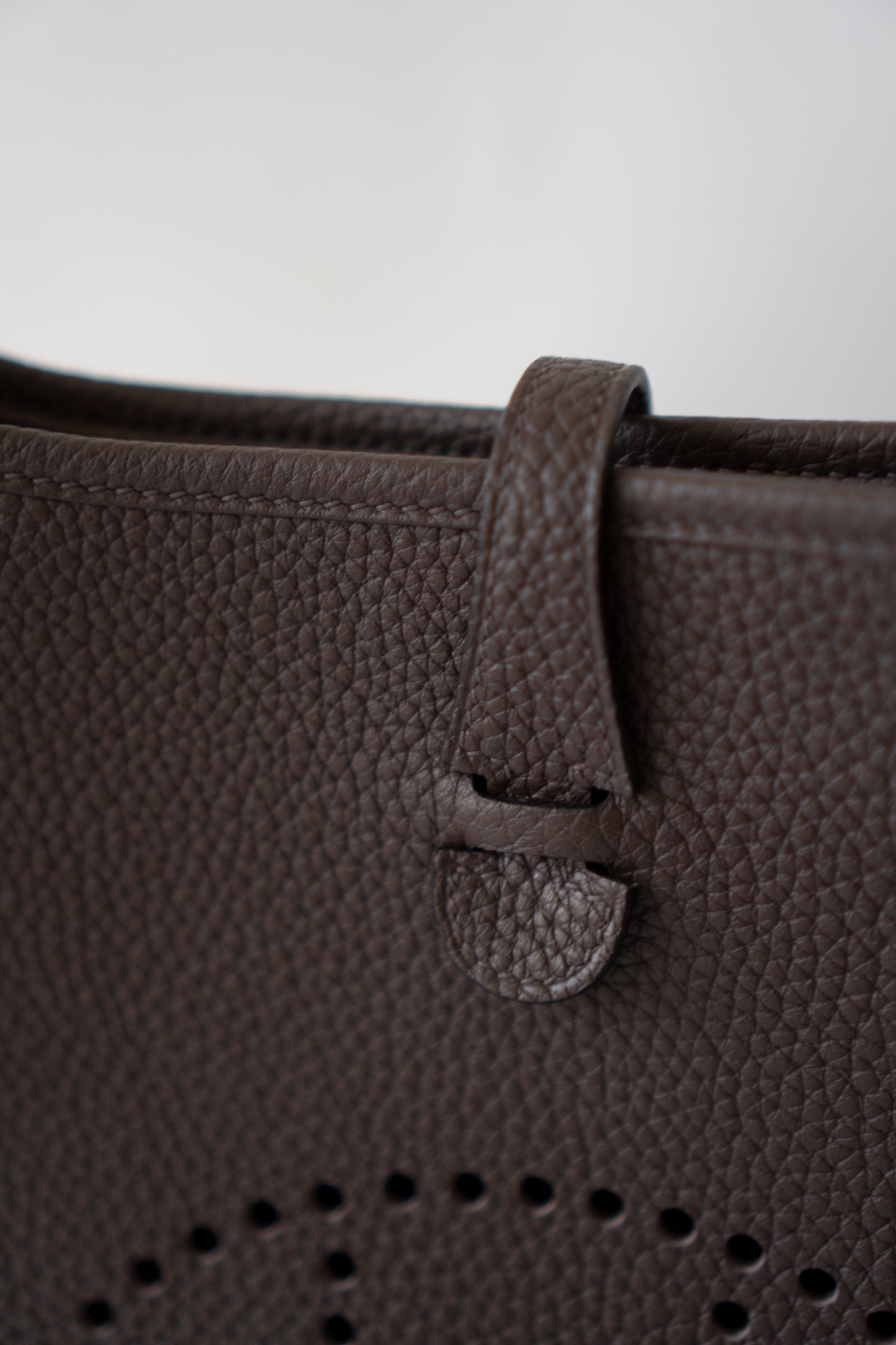 Evelyne 23 – Ebene Clemence Leather with Palladium Hardware