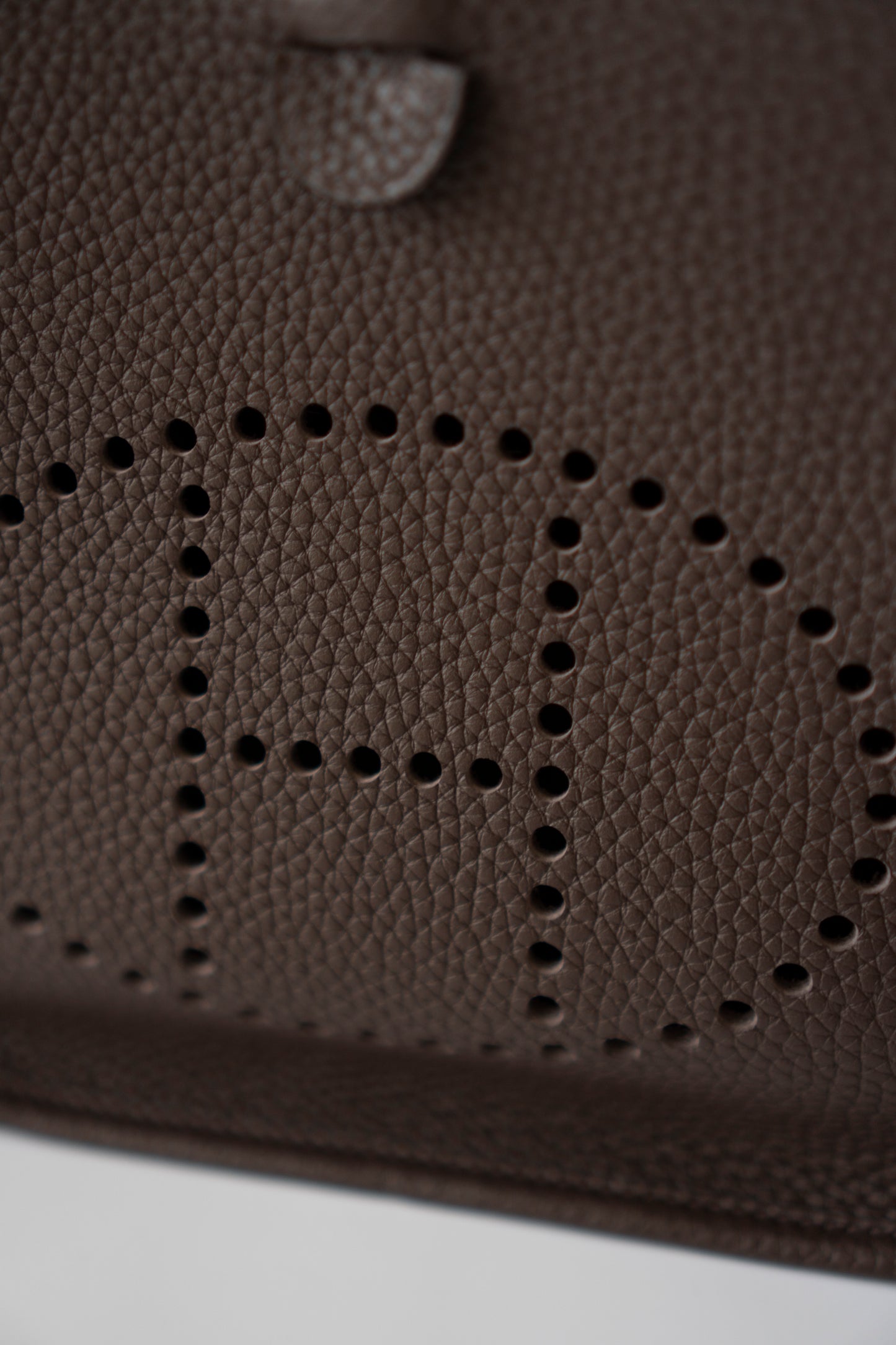 Evelyne 23 – Ebene Clemence Leather with Palladium Hardware