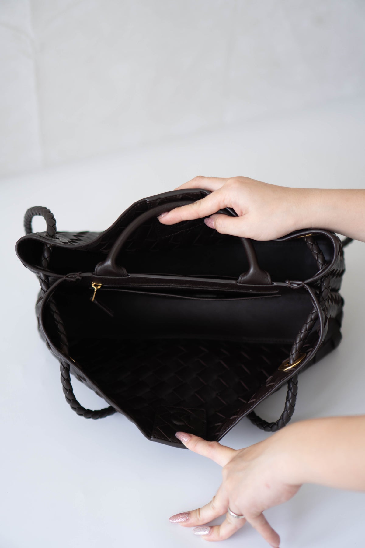 Andiamo Medium Bag – Dark Brown Intrecciato Nappa Leather